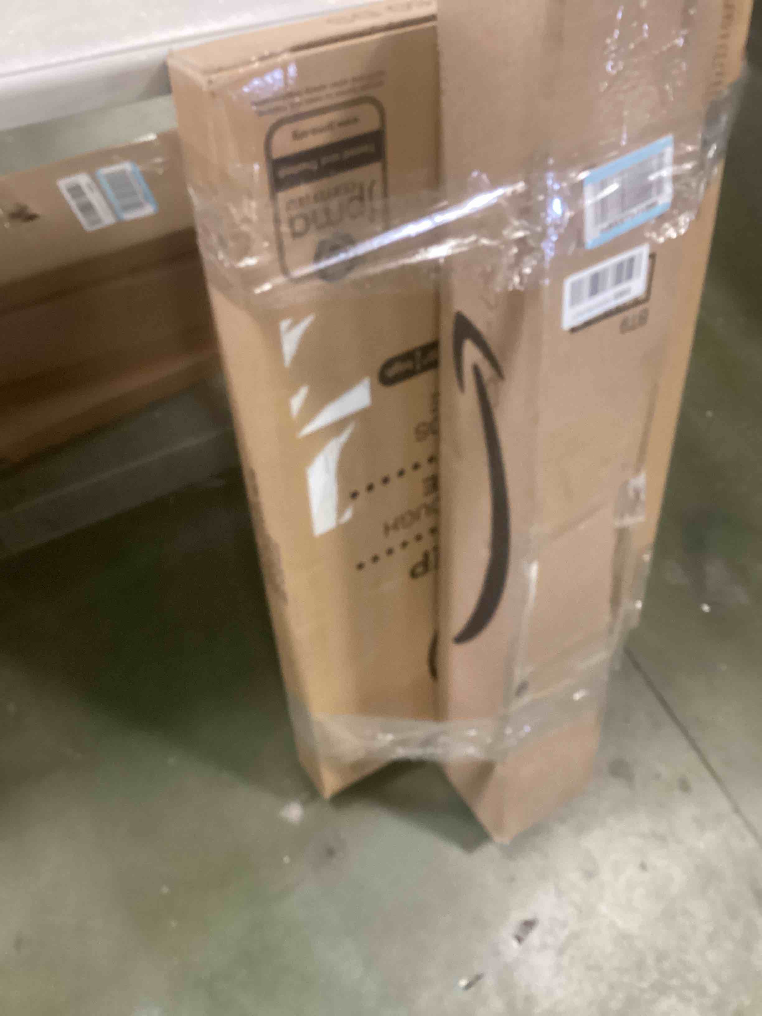 https://s3.amazonaws.com/lotting-images-prod/bidfta/PPE2067590_1741114786316.jpeg
