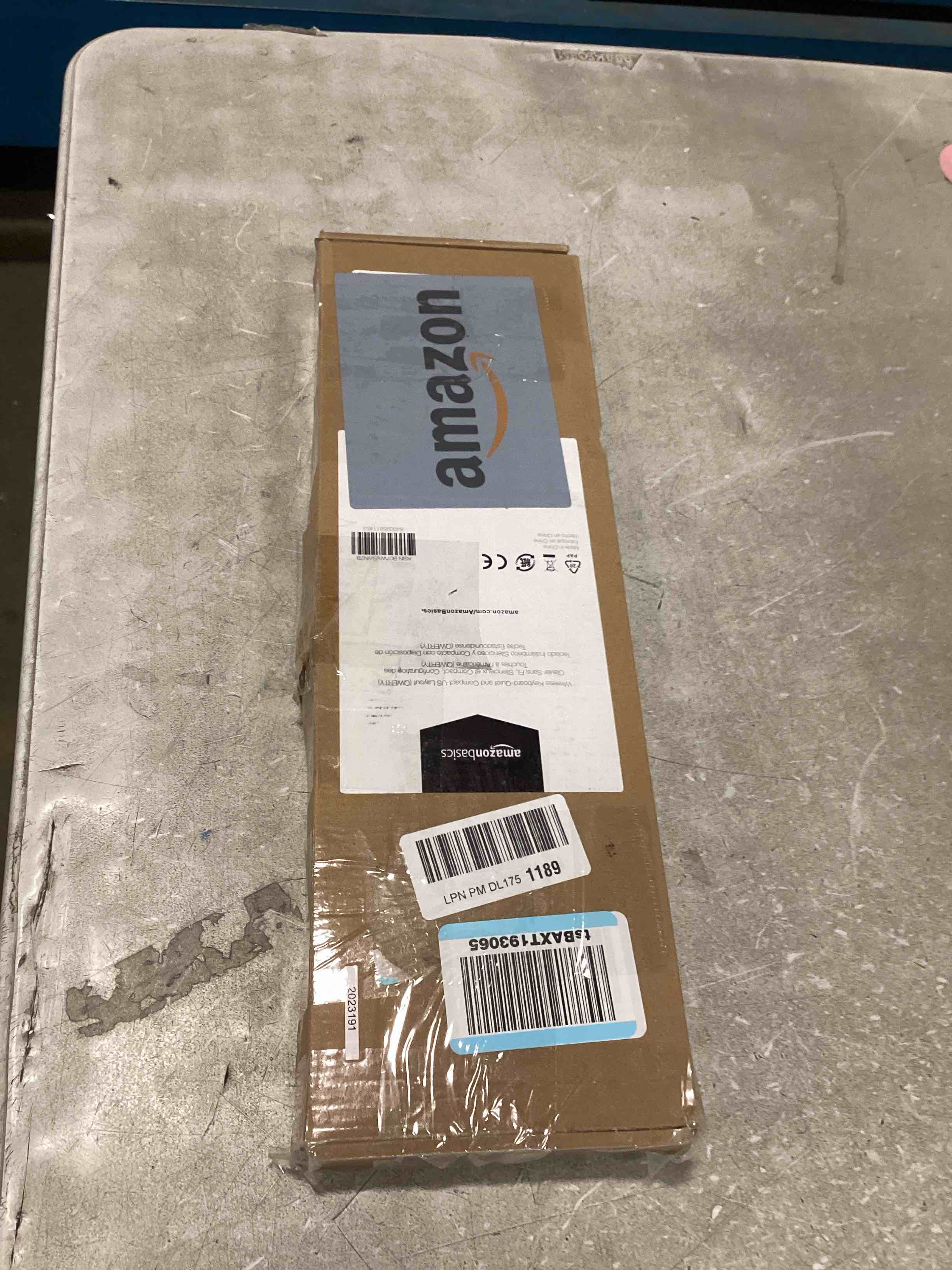 https://s3.amazonaws.com/lotting-images-prod/bidfta/PPE2068056_1738860114505.jpeg