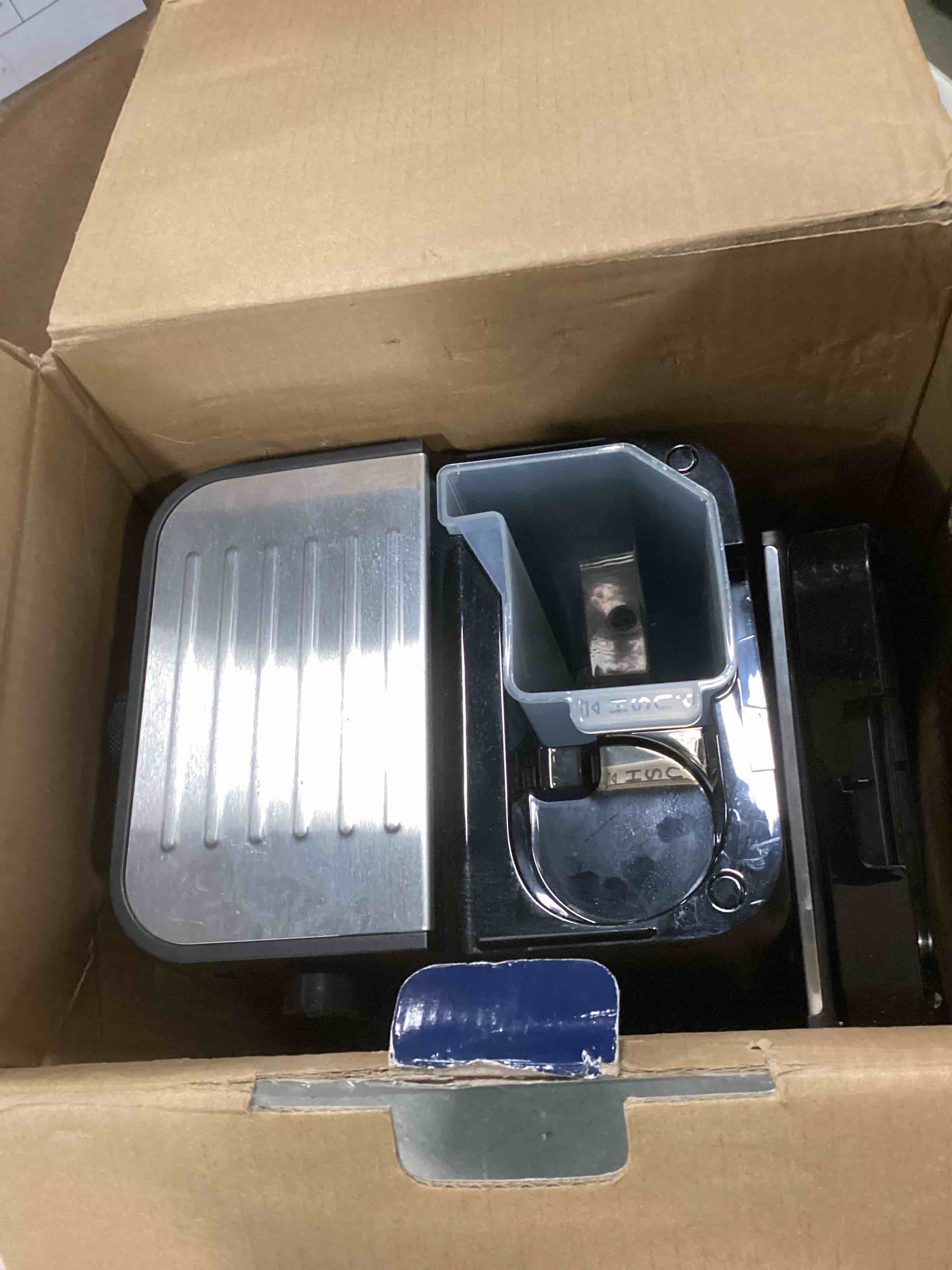 https://s3.amazonaws.com/lotting-images-prod/bidfta/PPE2068161_1738933905008.jpeg