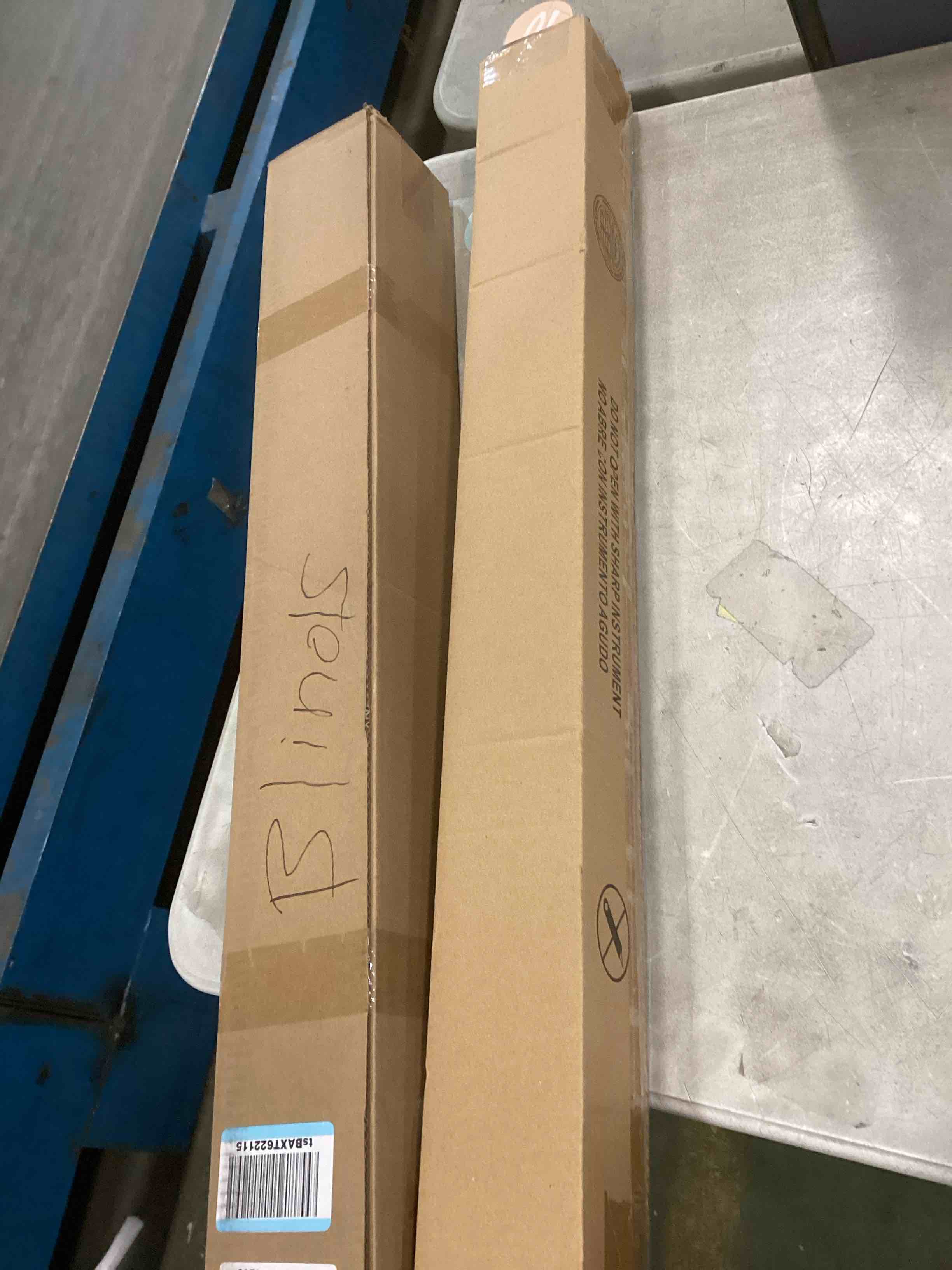 https://s3.amazonaws.com/lotting-images-prod/bidfta/PPE2068545_1739826645833.jpeg