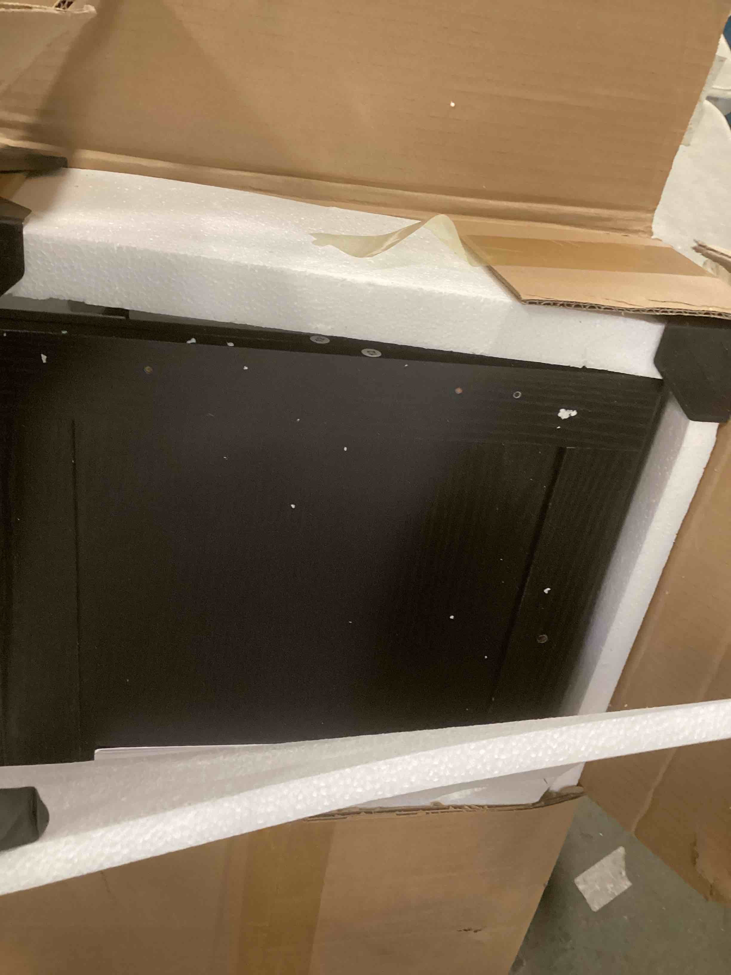 https://s3.amazonaws.com/lotting-images-prod/bidfta/PPE2068677_1739903067455.jpeg
