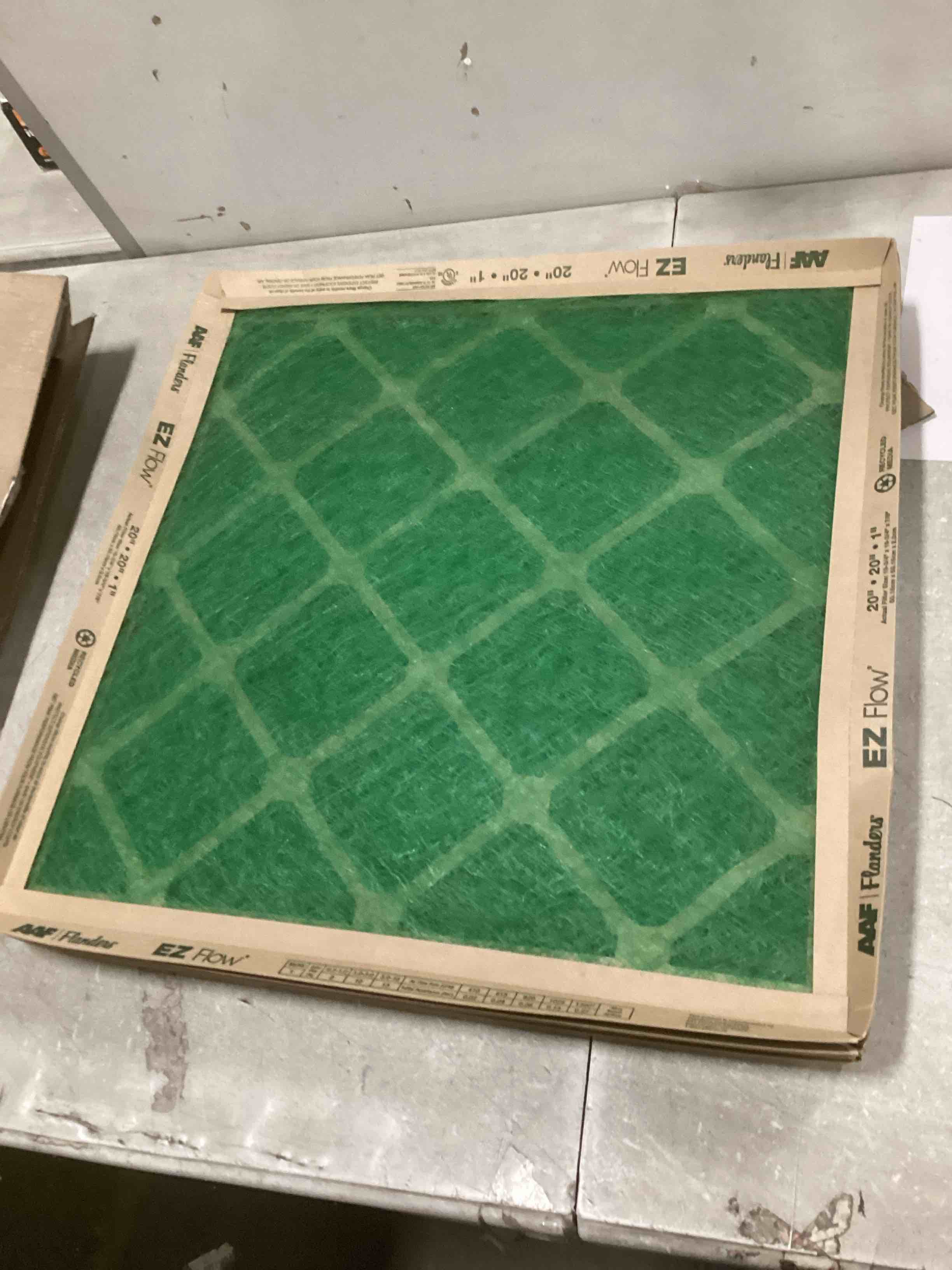 https://s3.amazonaws.com/lotting-images-prod/bidfta/PPE2068776_1739972912983.jpeg