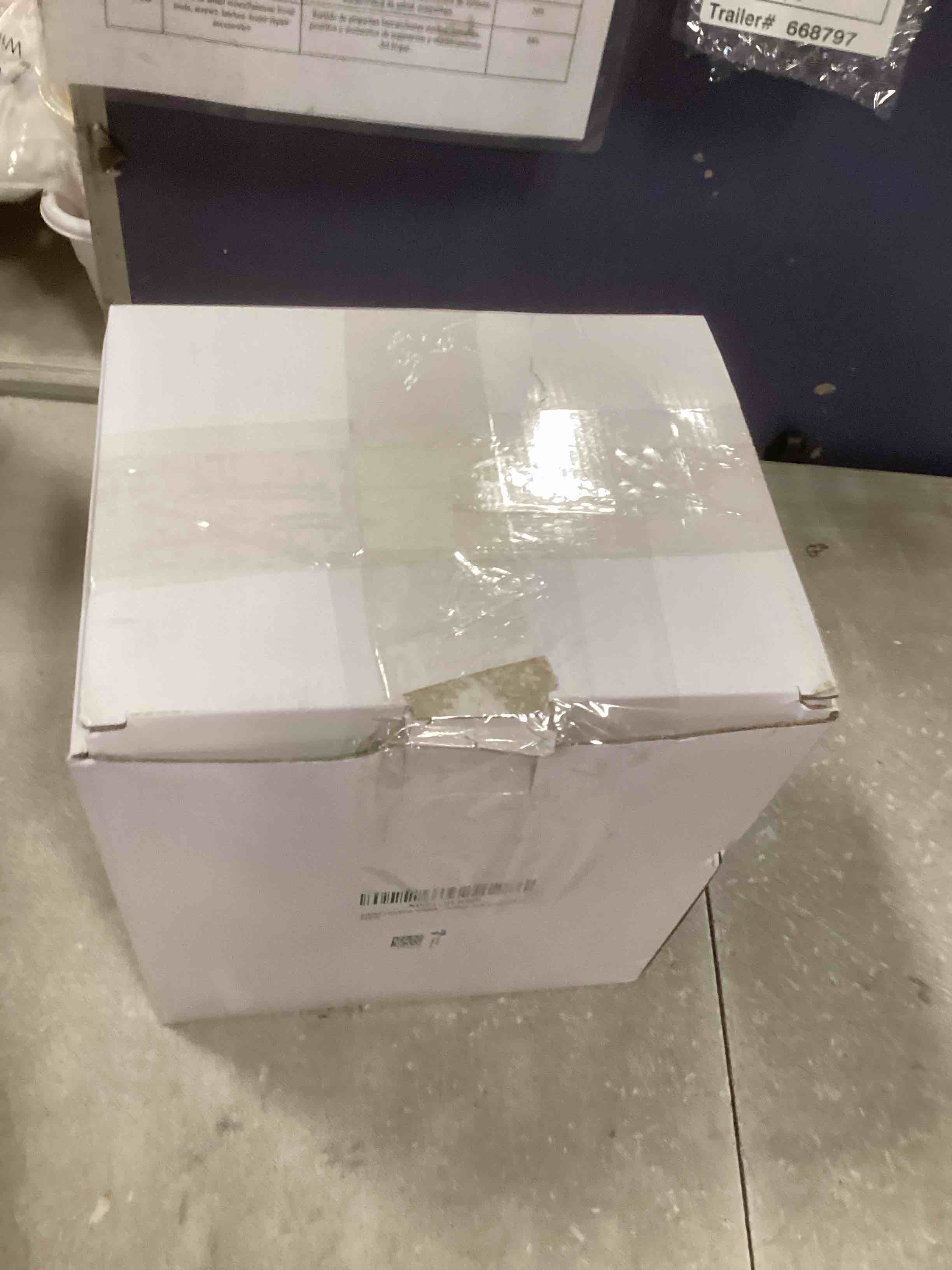 https://s3.amazonaws.com/lotting-images-prod/bidfta/PPE2069073_1740062338304.jpeg