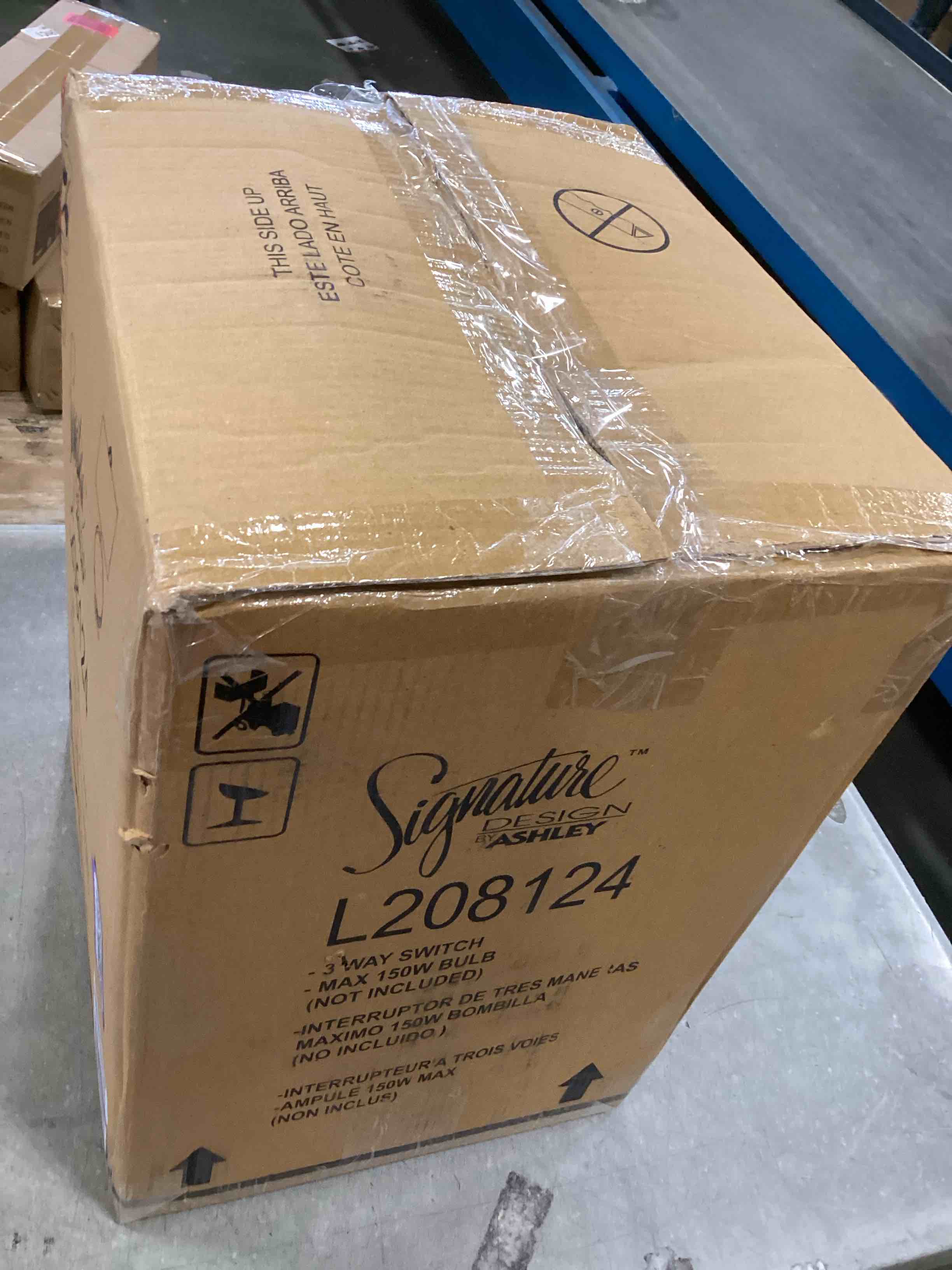 https://s3.amazonaws.com/lotting-images-prod/bidfta/PPE2070328_1740599112675.jpeg