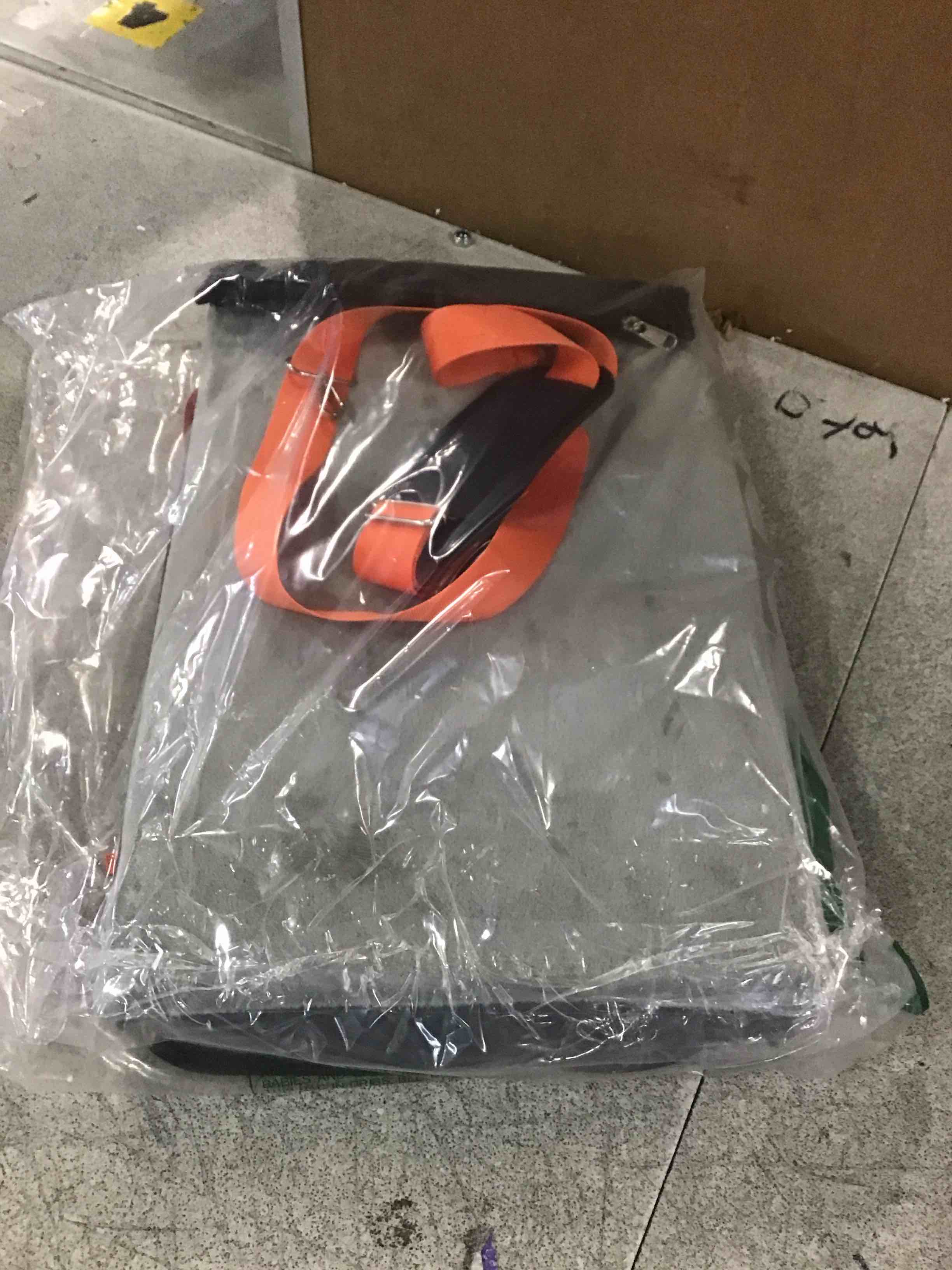 https://s3.amazonaws.com/lotting-images-prod/bidfta/PPE2071309_1739297897712.jpeg