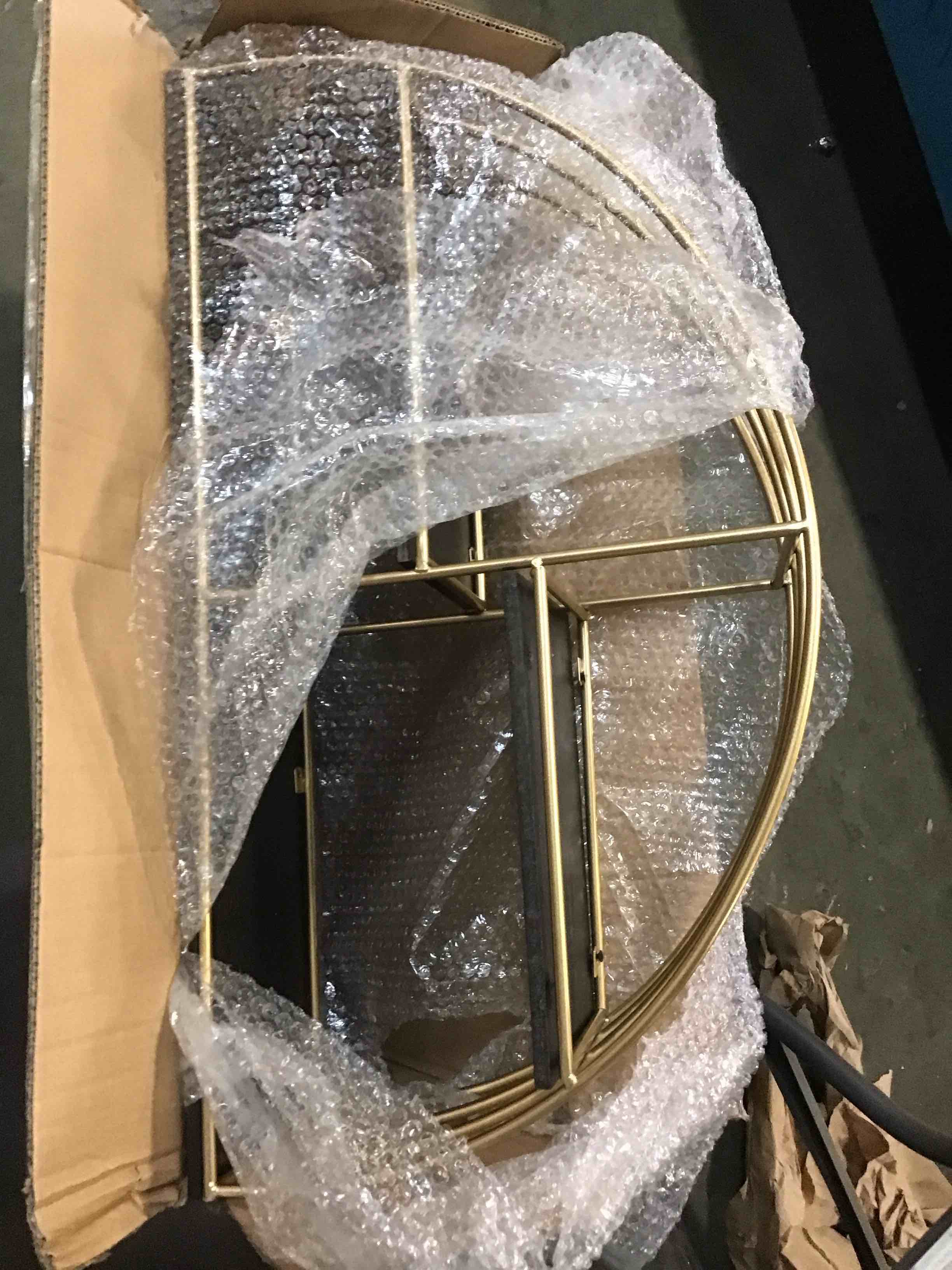 https://s3.amazonaws.com/lotting-images-prod/bidfta/PPE2072626_1739983022160.jpeg