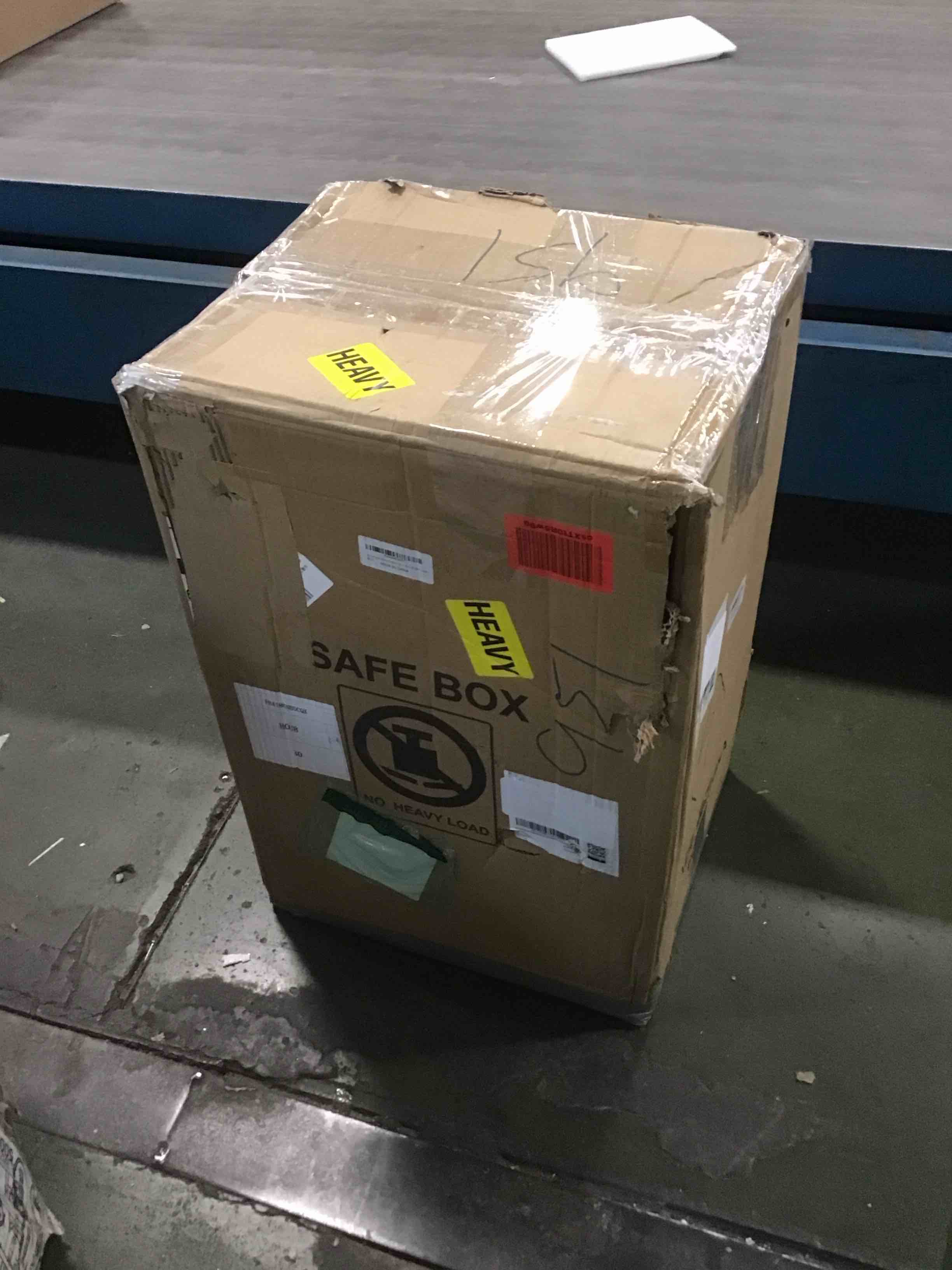 https://s3.amazonaws.com/lotting-images-prod/bidfta/PPE2072947_1740083031885.jpeg