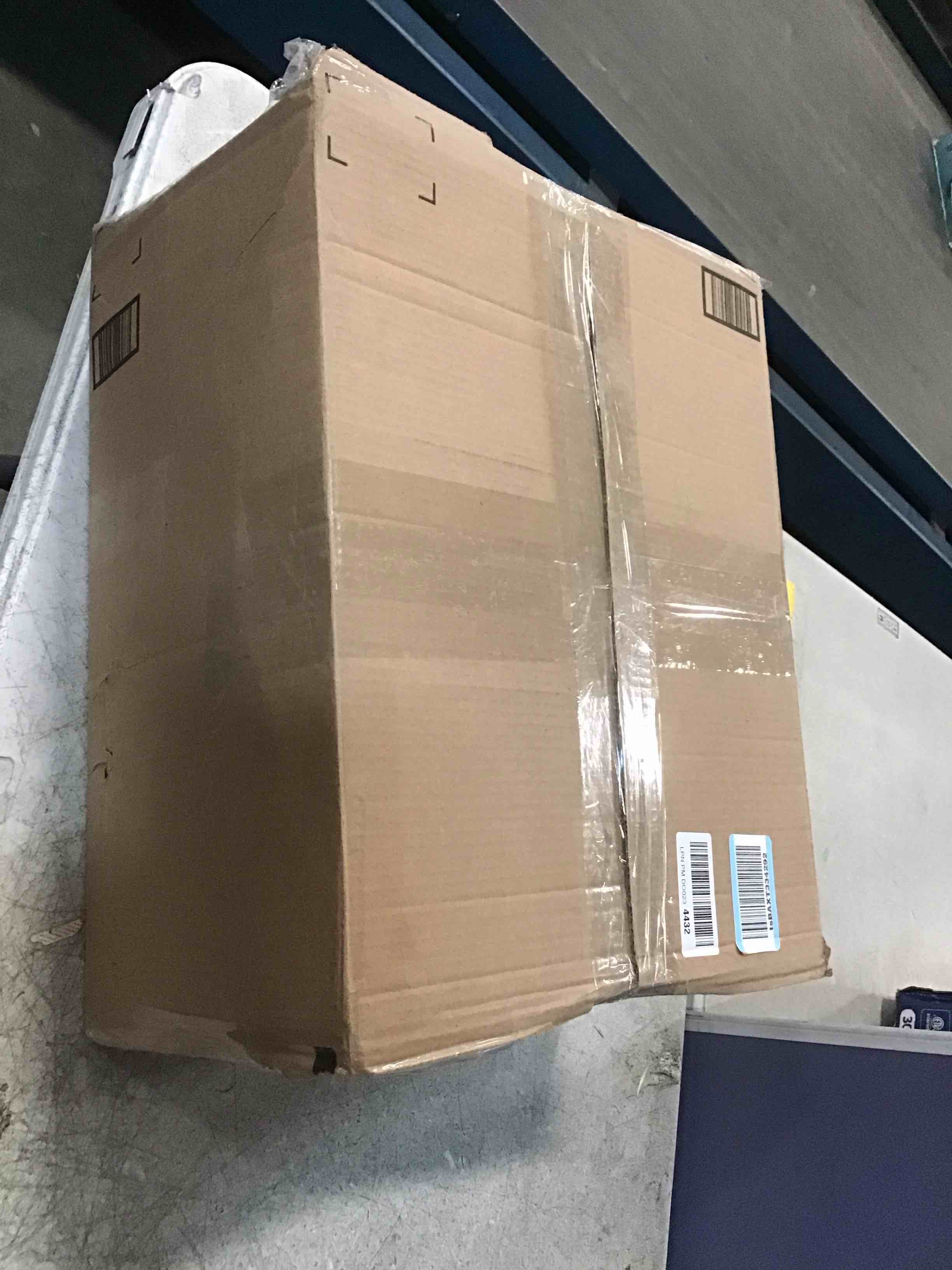 https://s3.amazonaws.com/lotting-images-prod/bidfta/PPE2073213_1740404576954.jpeg