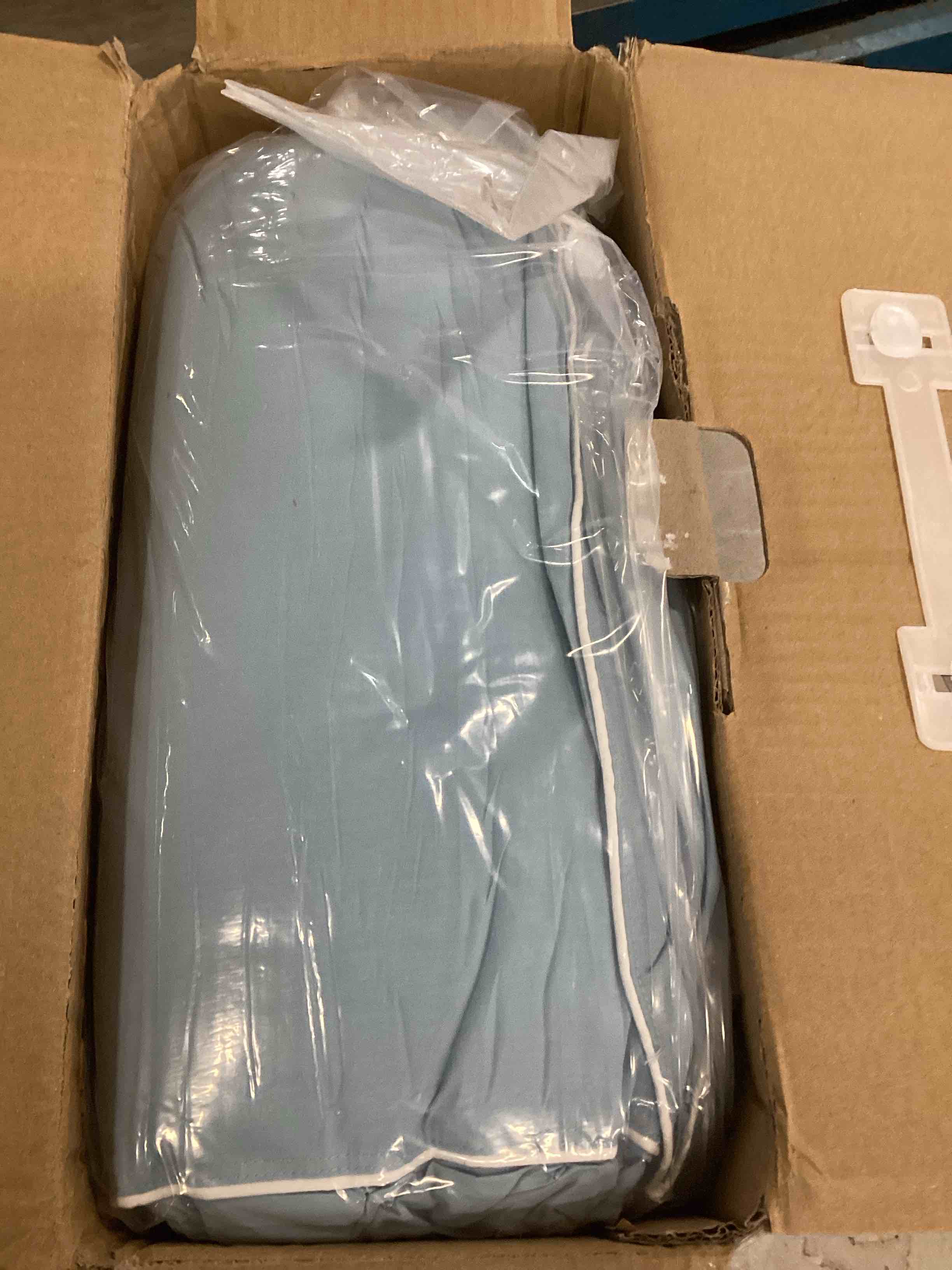 https://s3.amazonaws.com/lotting-images-prod/bidfta/PPE2074479_1740581601411.jpeg