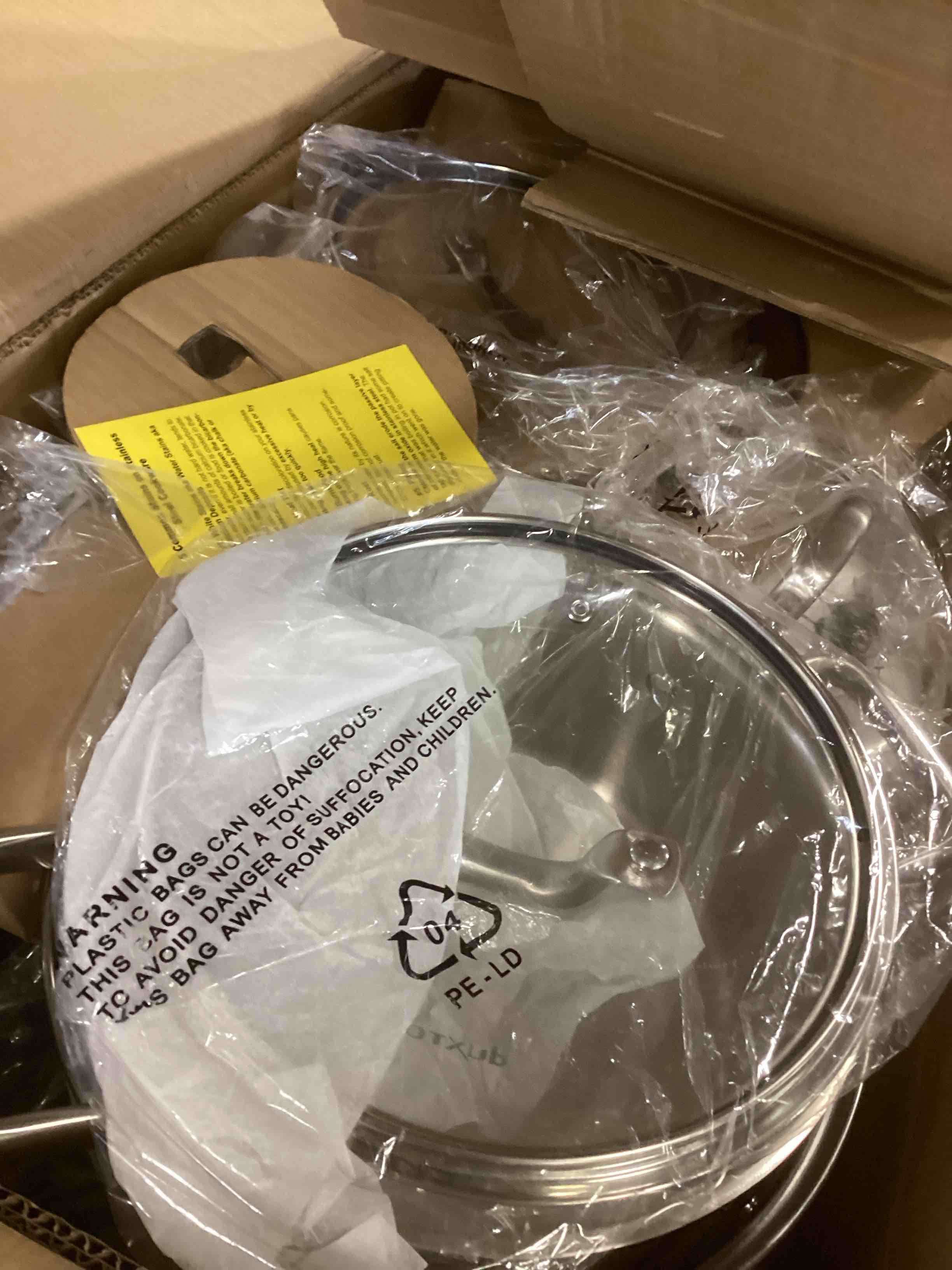 https://s3.amazonaws.com/lotting-images-prod/bidfta/PPE2075655_1741117152691.jpeg