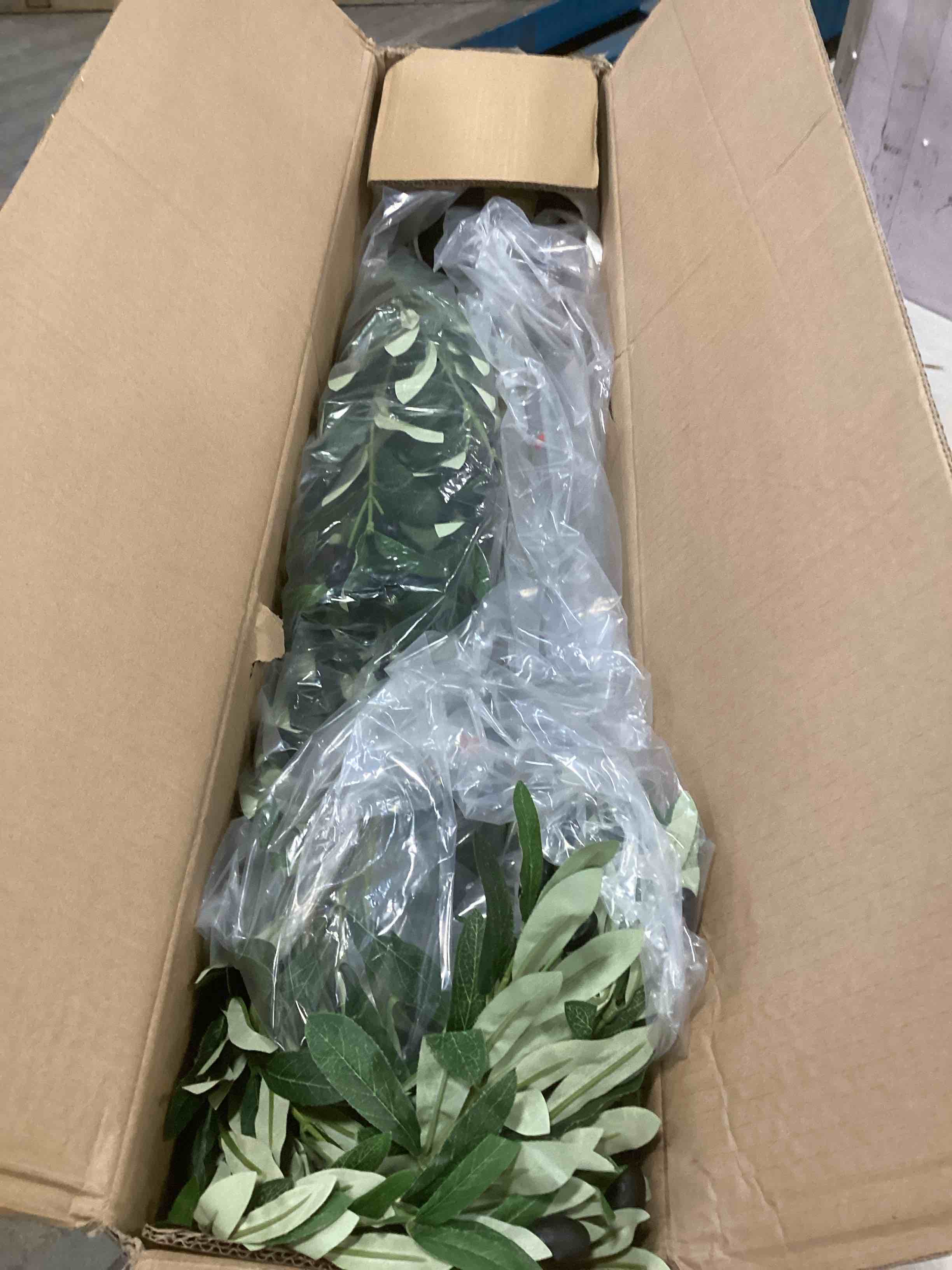 https://s3.amazonaws.com/lotting-images-prod/bidfta/PPE2076083_1741280233063.jpeg