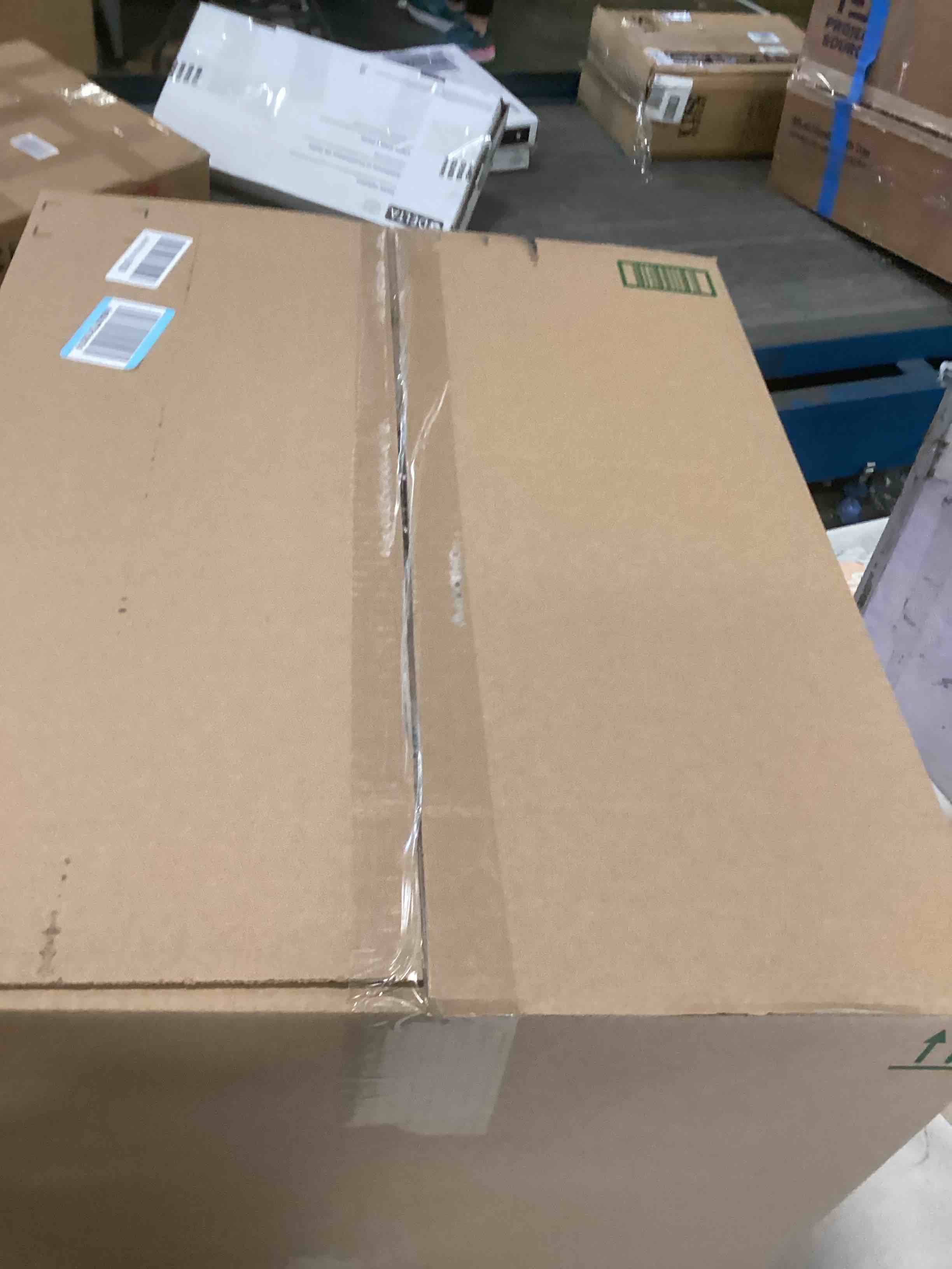 https://s3.amazonaws.com/lotting-images-prod/bidfta/PPE2076102_1741282321083.jpeg