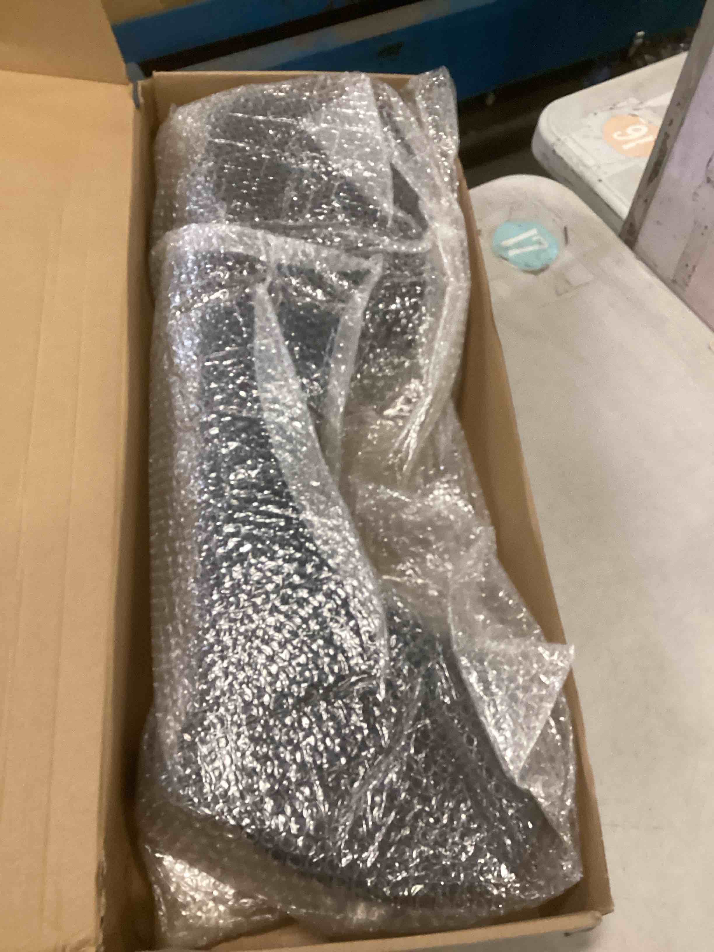 https://s3.amazonaws.com/lotting-images-prod/bidfta/PPE2076118_1741287836353.jpeg