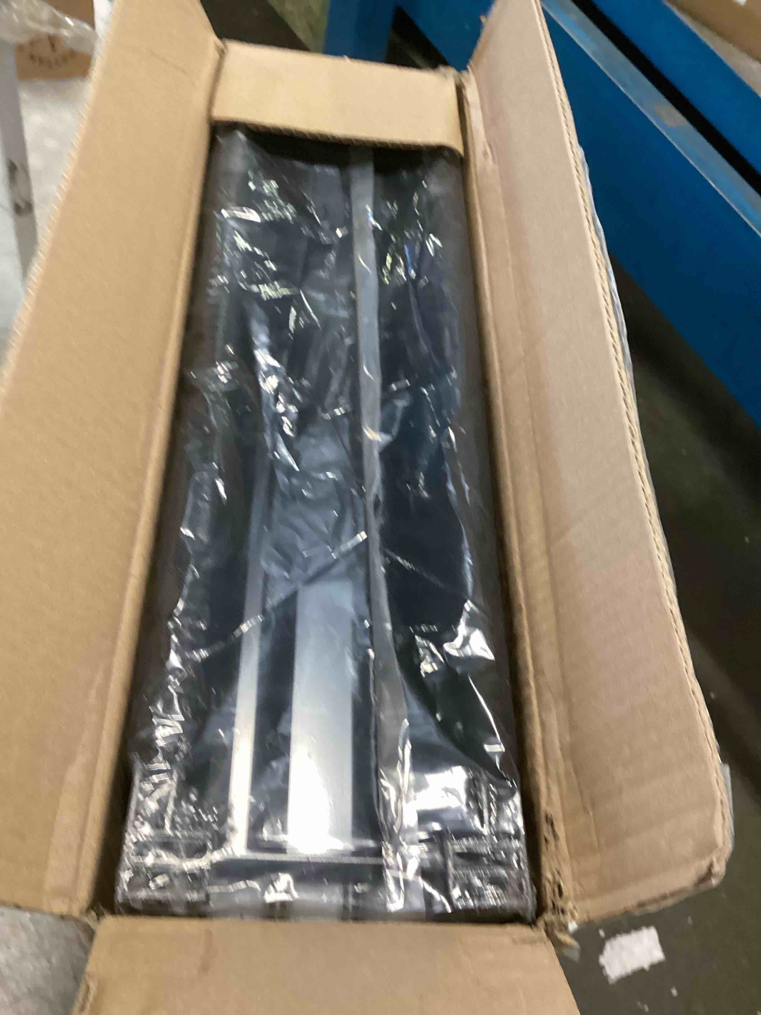 https://s3.amazonaws.com/lotting-images-prod/bidfta/PPE2076771_1741636147779.jpeg