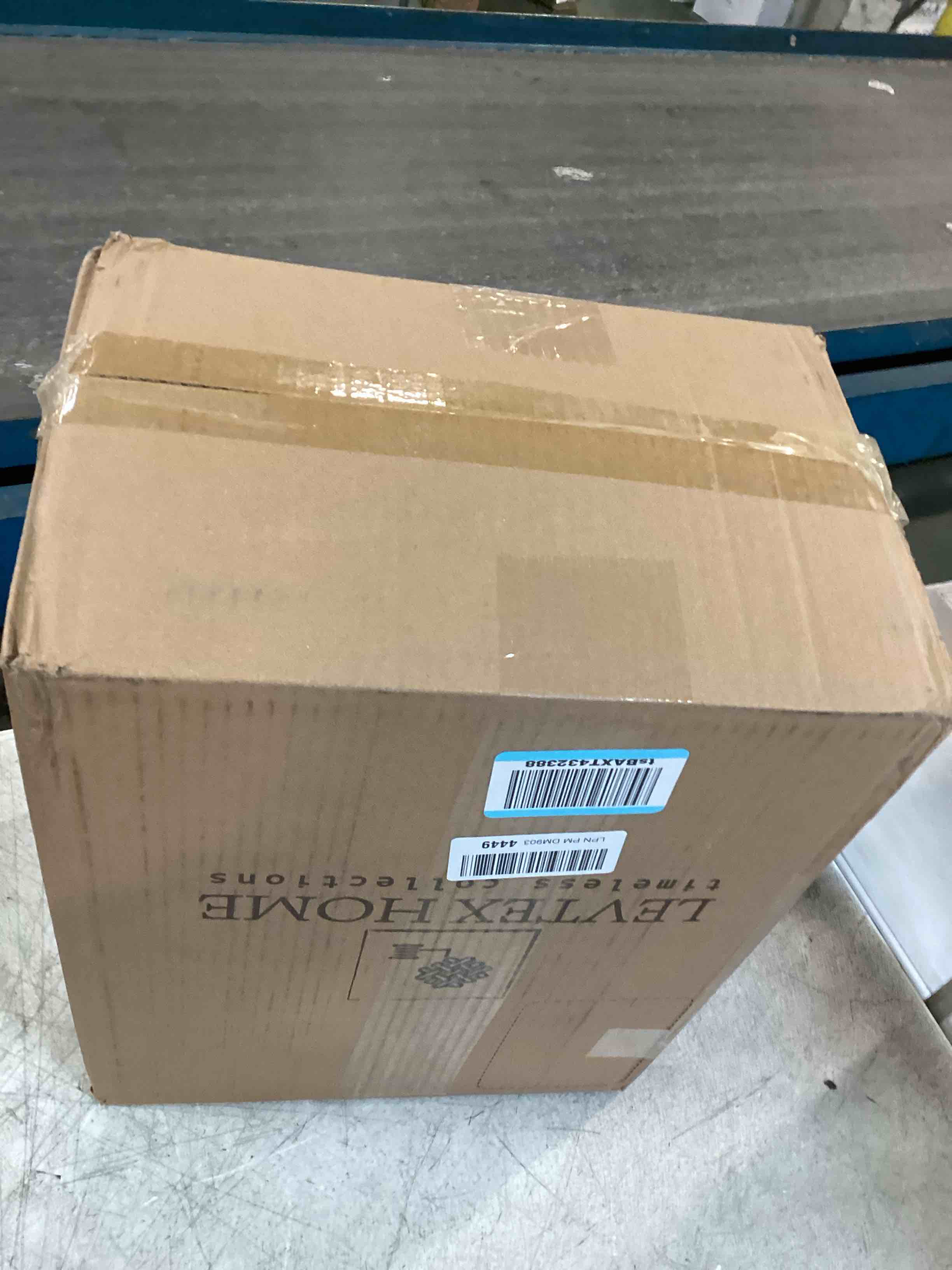https://s3.amazonaws.com/lotting-images-prod/bidfta/PPE2076865_1741703872068.jpeg