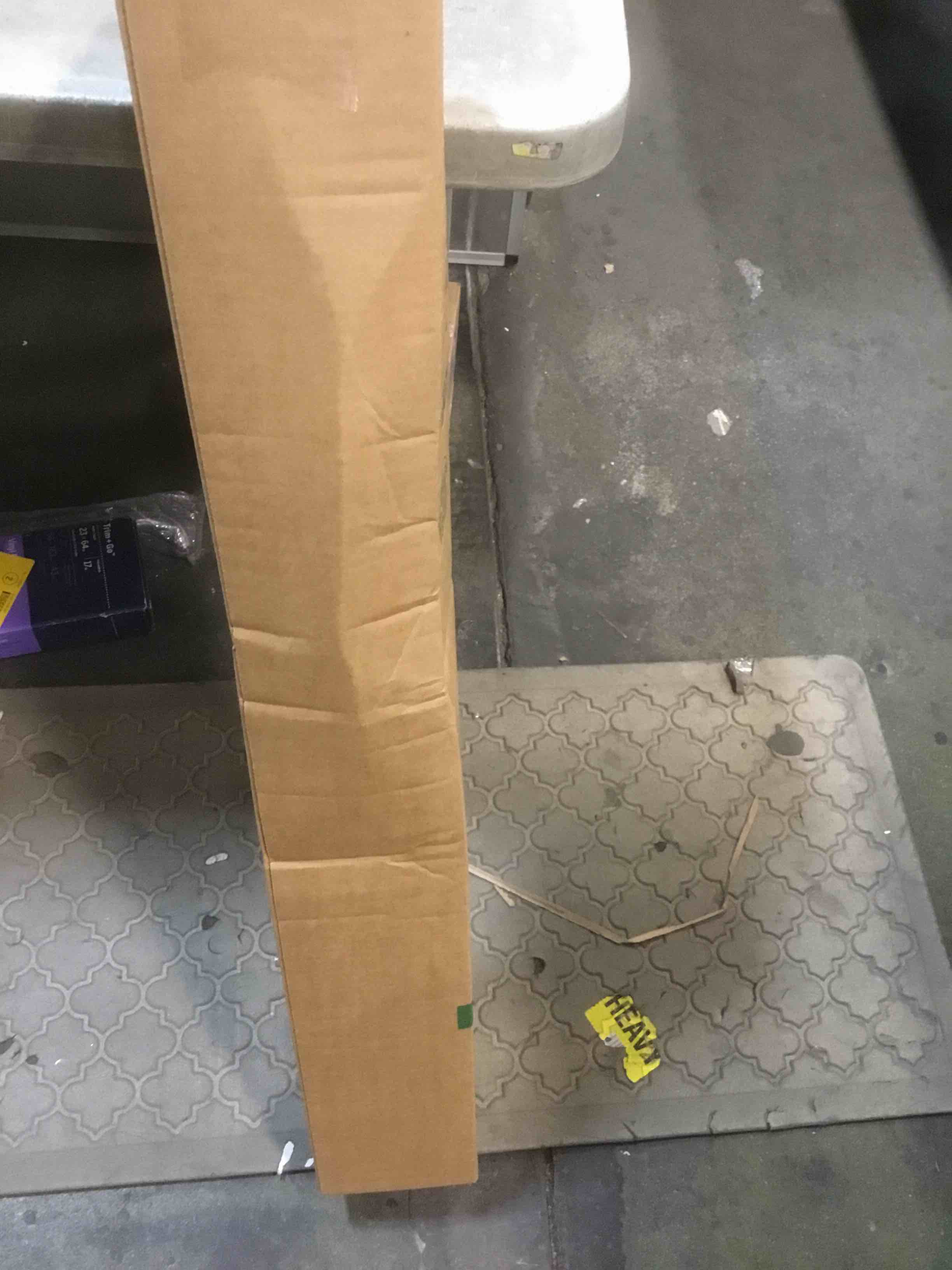 https://s3.amazonaws.com/lotting-images-prod/bidfta/PPE2077065_1738679762301.jpeg