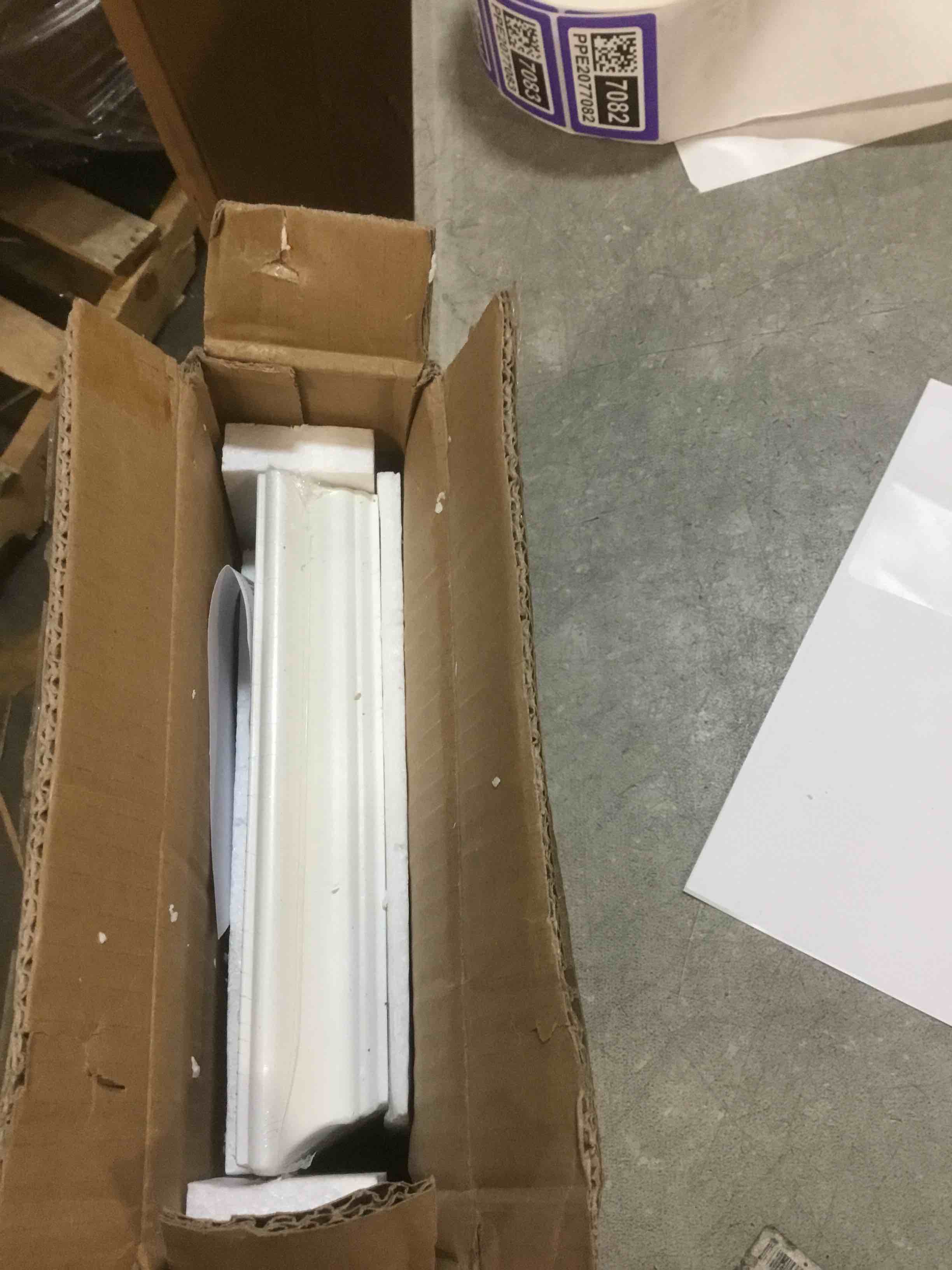 https://s3.amazonaws.com/lotting-images-prod/bidfta/PPE2077082_1738683264287.jpeg