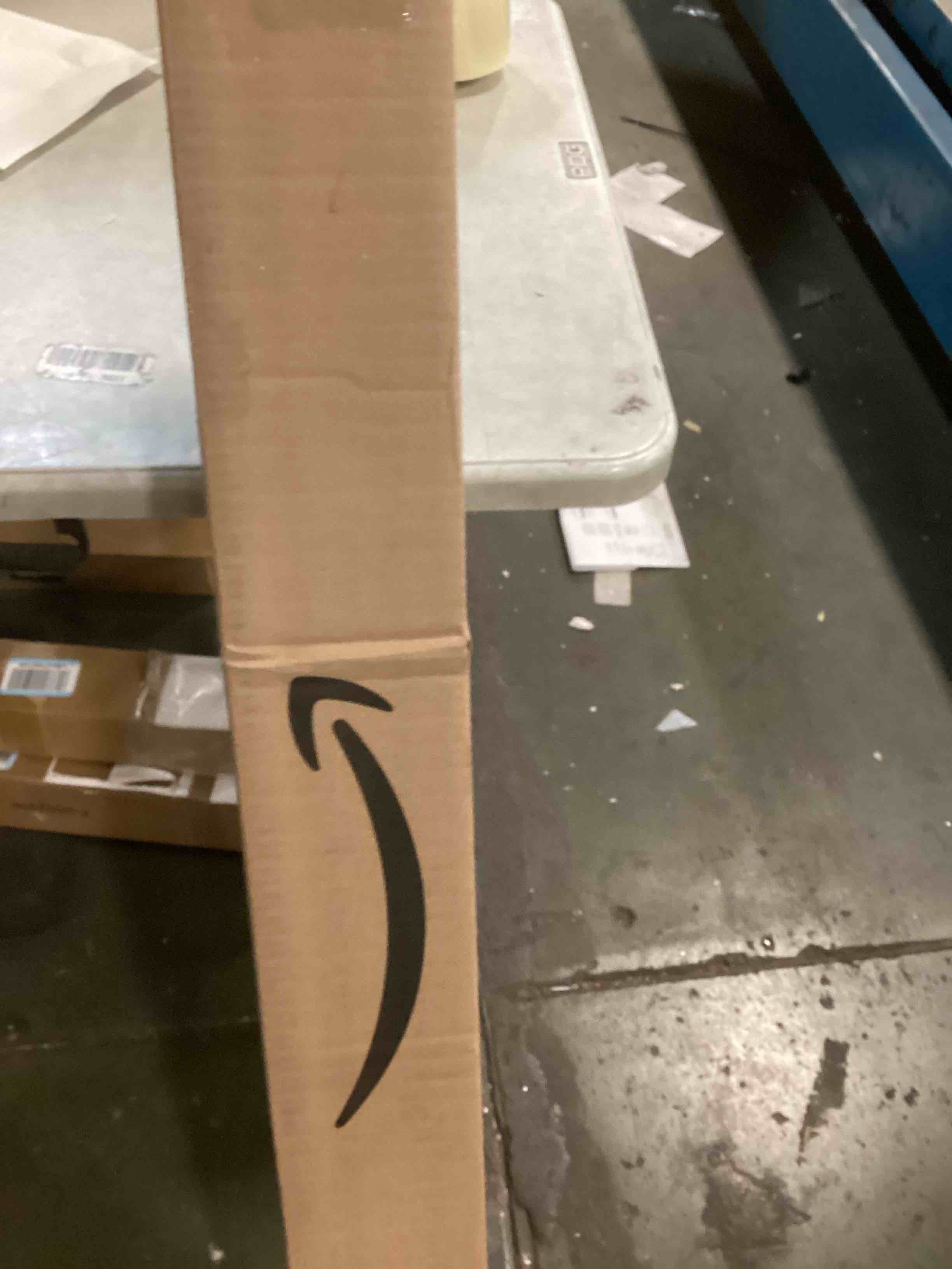 https://s3.amazonaws.com/lotting-images-prod/bidfta/PPE2077545_1738850988554.jpeg