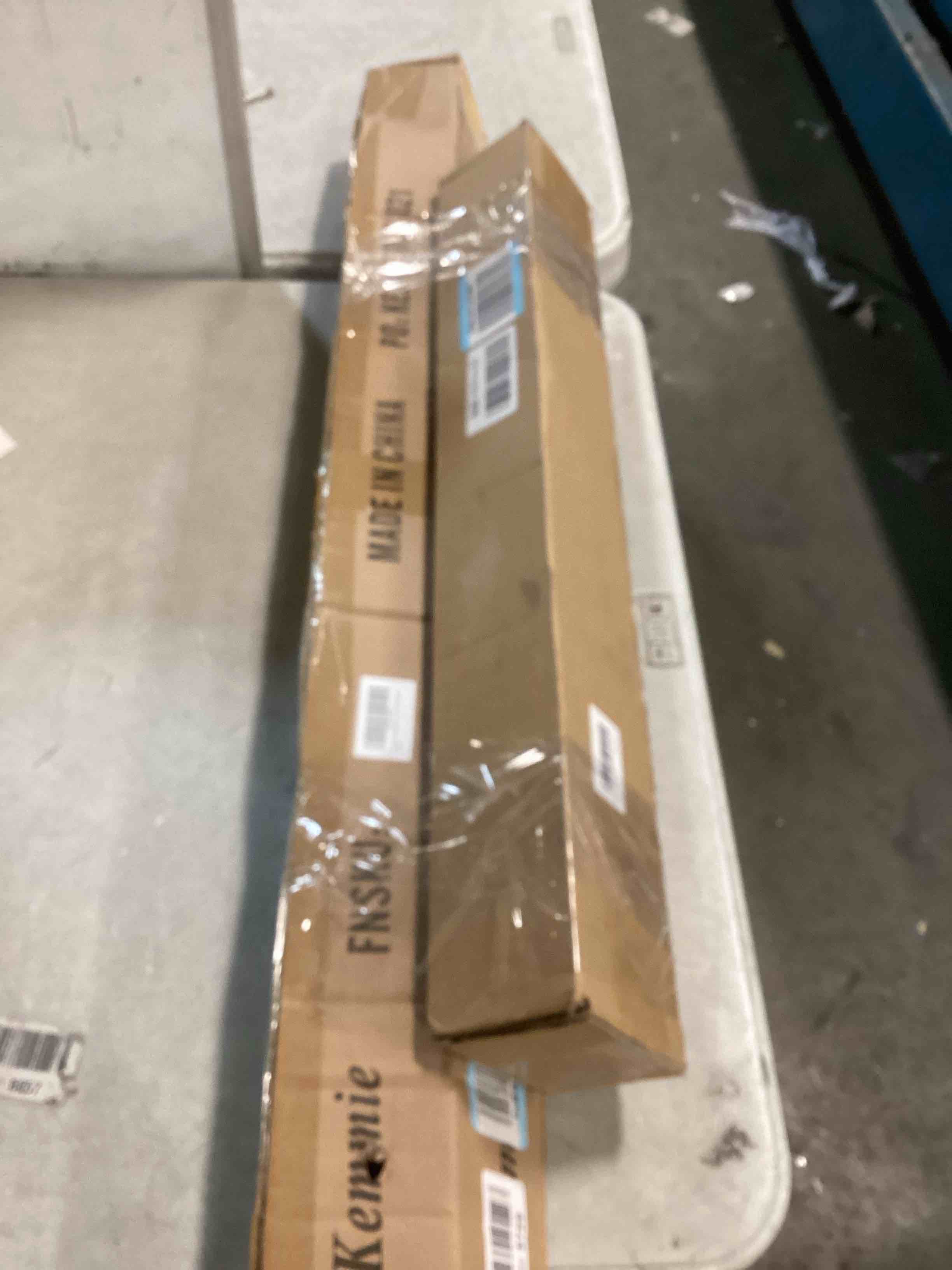 https://s3.amazonaws.com/lotting-images-prod/bidfta/PPE2077557_1738852212322.jpeg