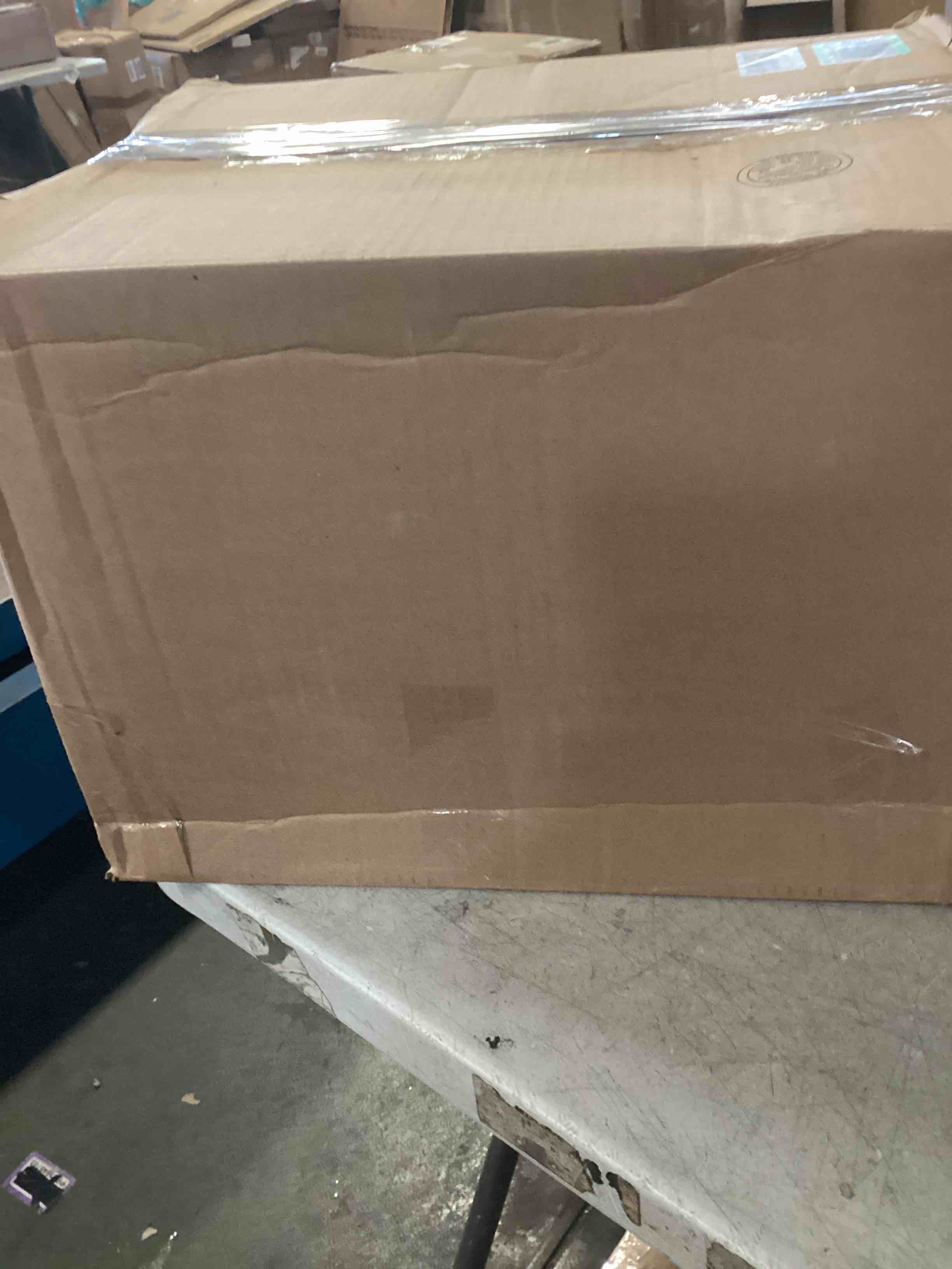 https://s3.amazonaws.com/lotting-images-prod/bidfta/PPE2077961_1738953537776.jpeg