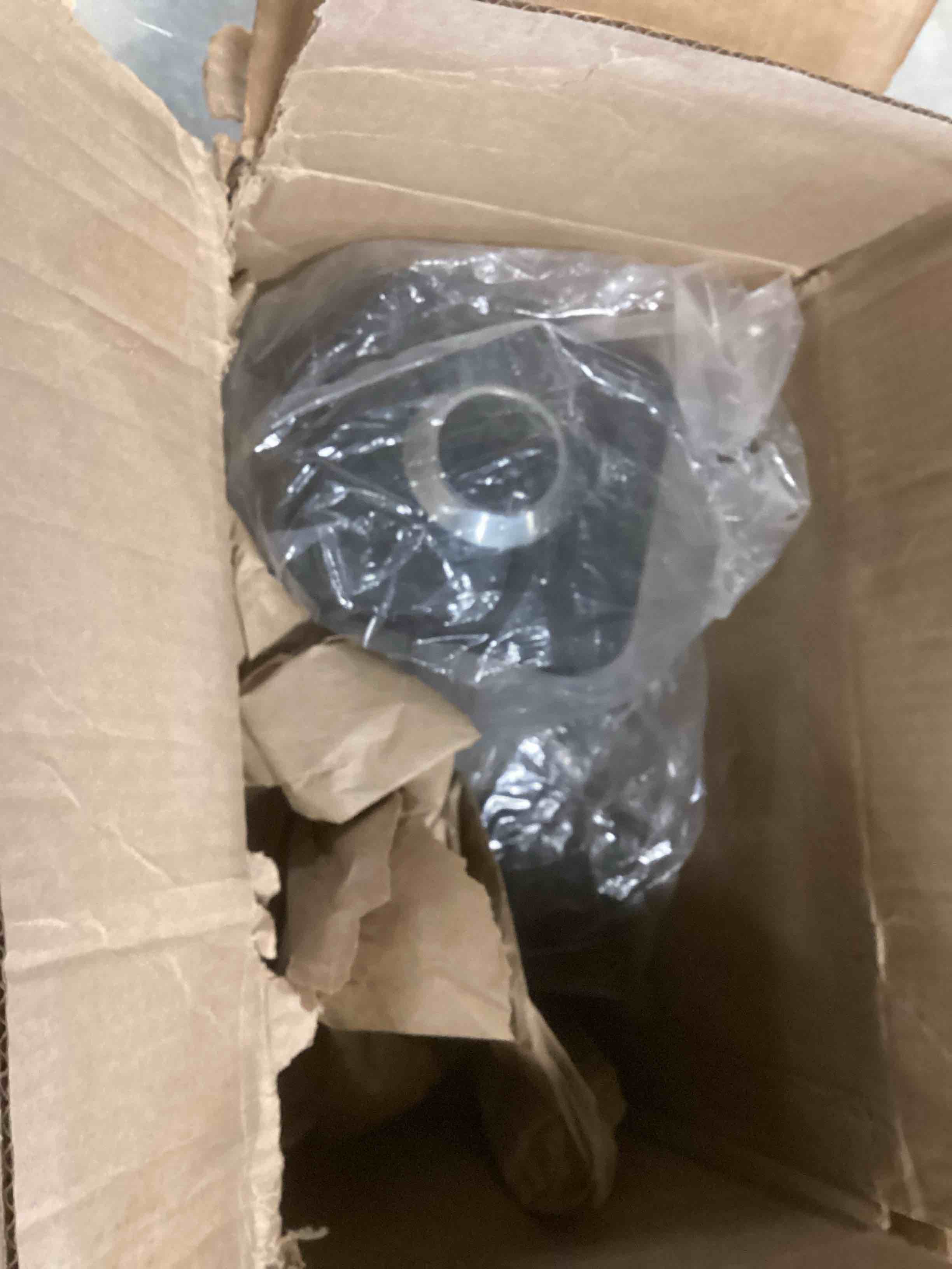 https://s3.amazonaws.com/lotting-images-prod/bidfta/PPE2078186_1739214584552.jpeg