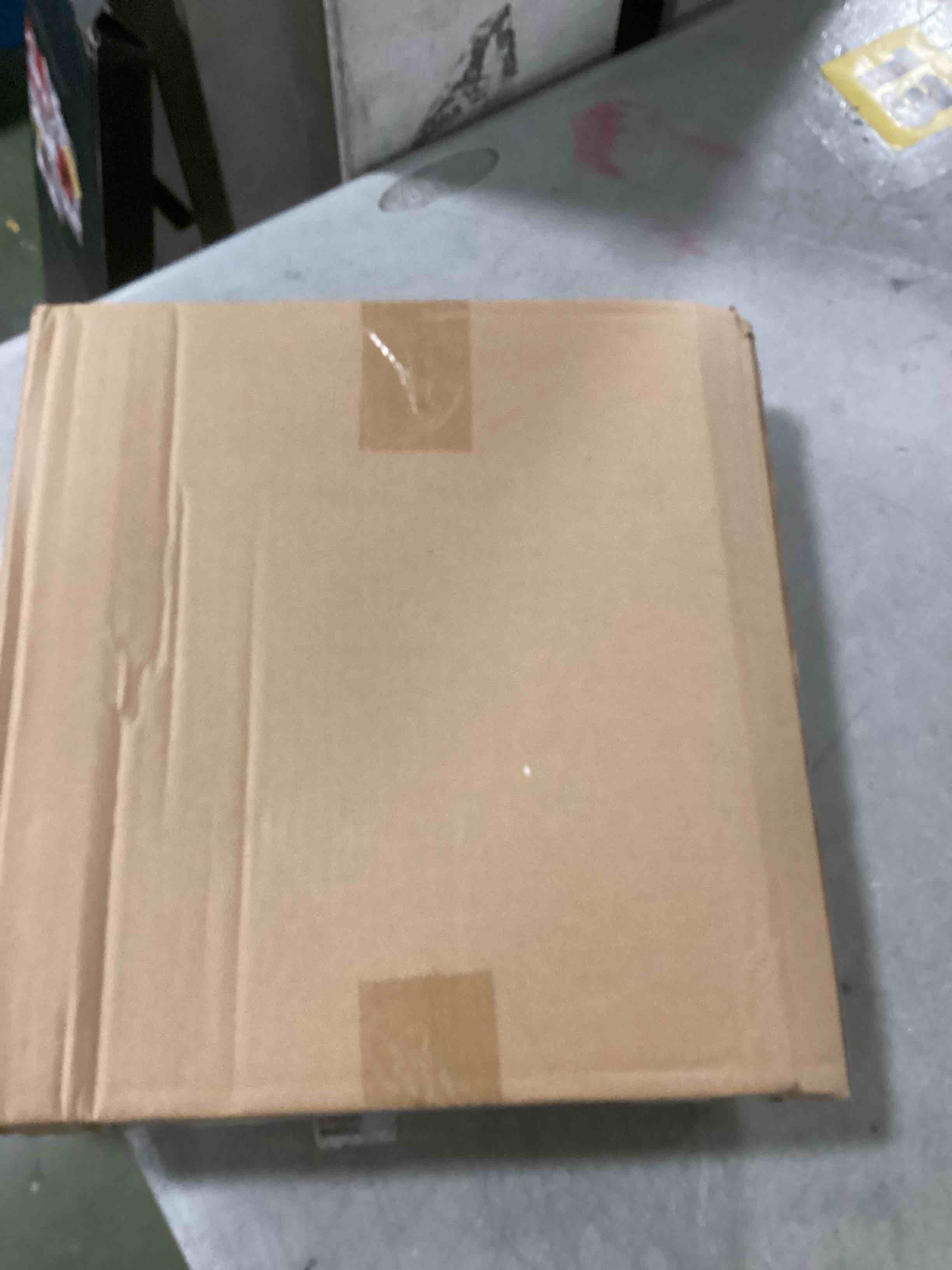 https://s3.amazonaws.com/lotting-images-prod/bidfta/PPE2078482_1739307978001.jpeg