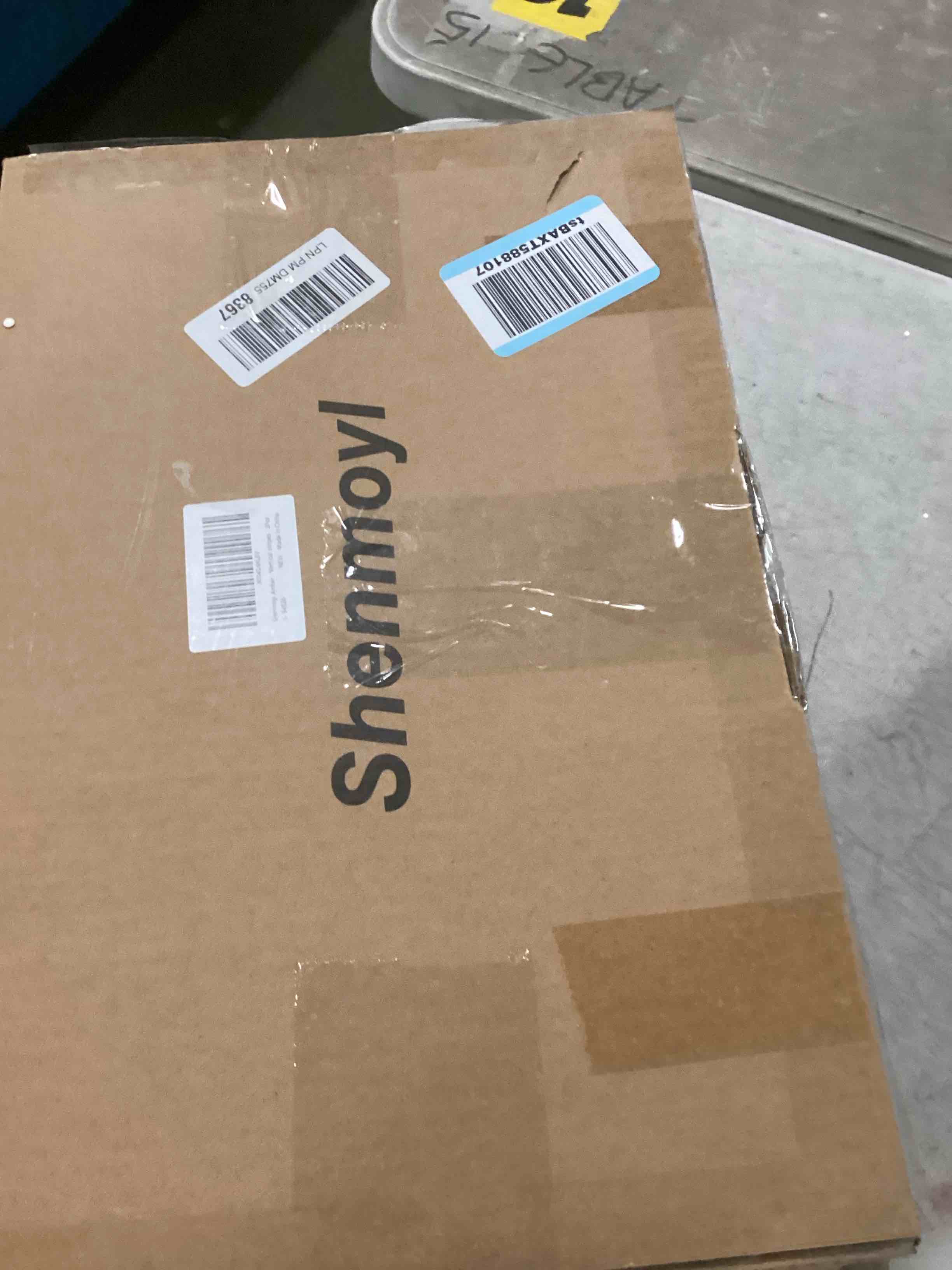 https://s3.amazonaws.com/lotting-images-prod/bidfta/PPE2078818_1739460958347.jpeg