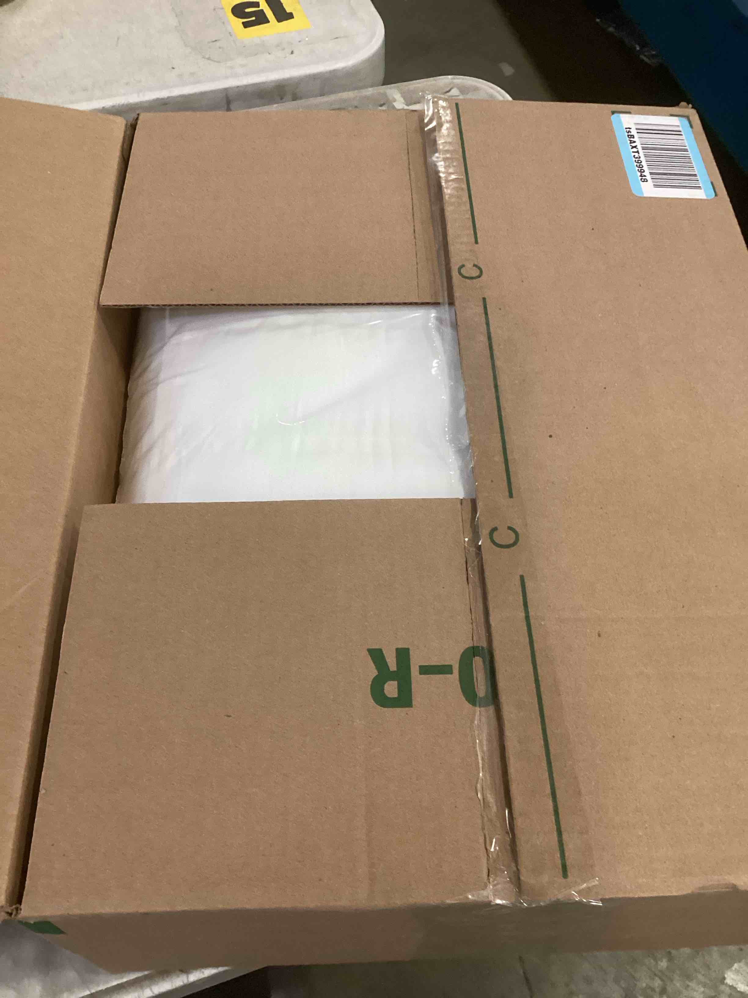 https://s3.amazonaws.com/lotting-images-prod/bidfta/PPE2079194_1739565906613.jpeg