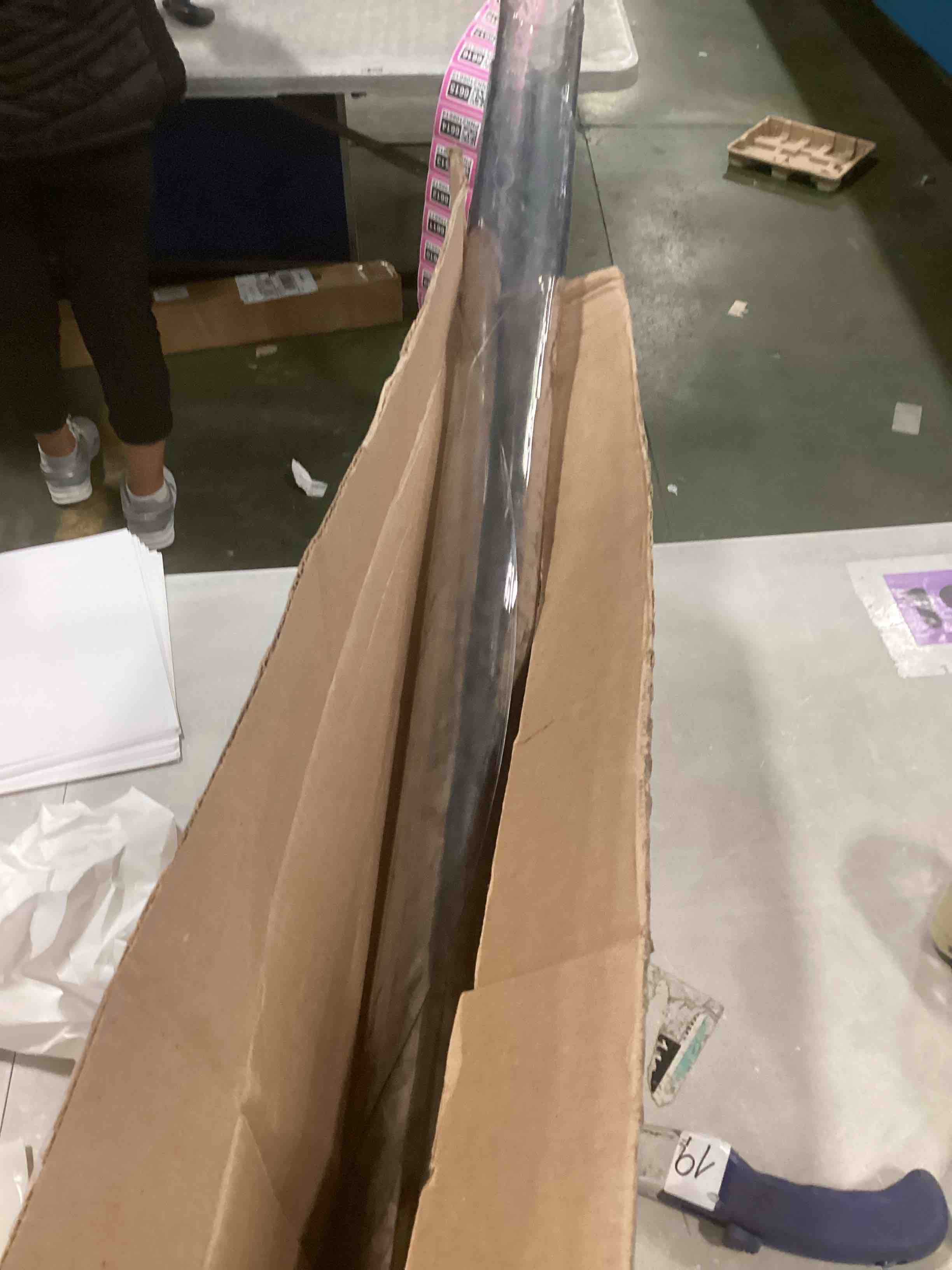 https://s3.amazonaws.com/lotting-images-prod/bidfta/PPE2079701_1739972770975.jpeg