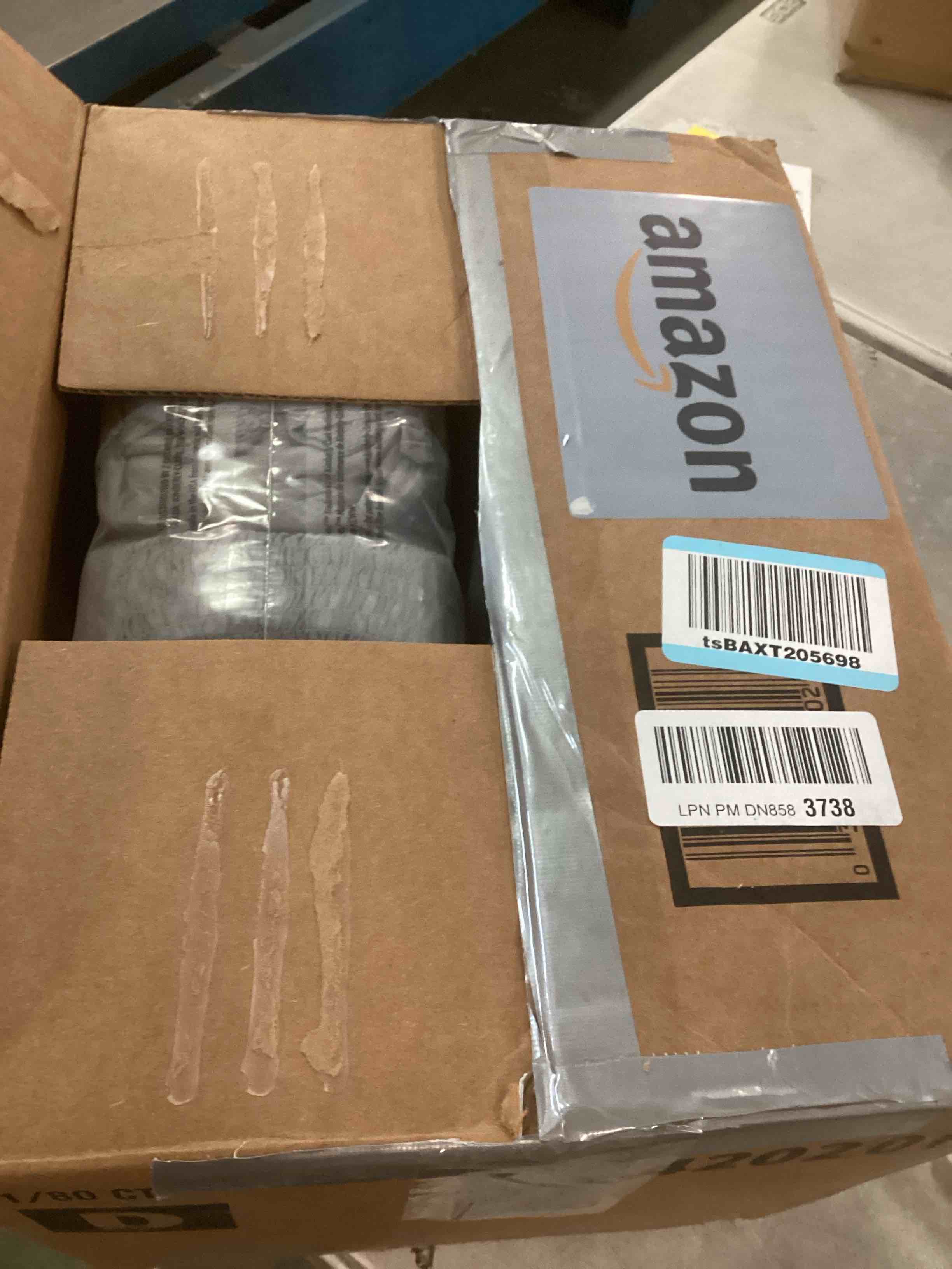 https://s3.amazonaws.com/lotting-images-prod/bidfta/PPE2079973_1740062189567.jpeg