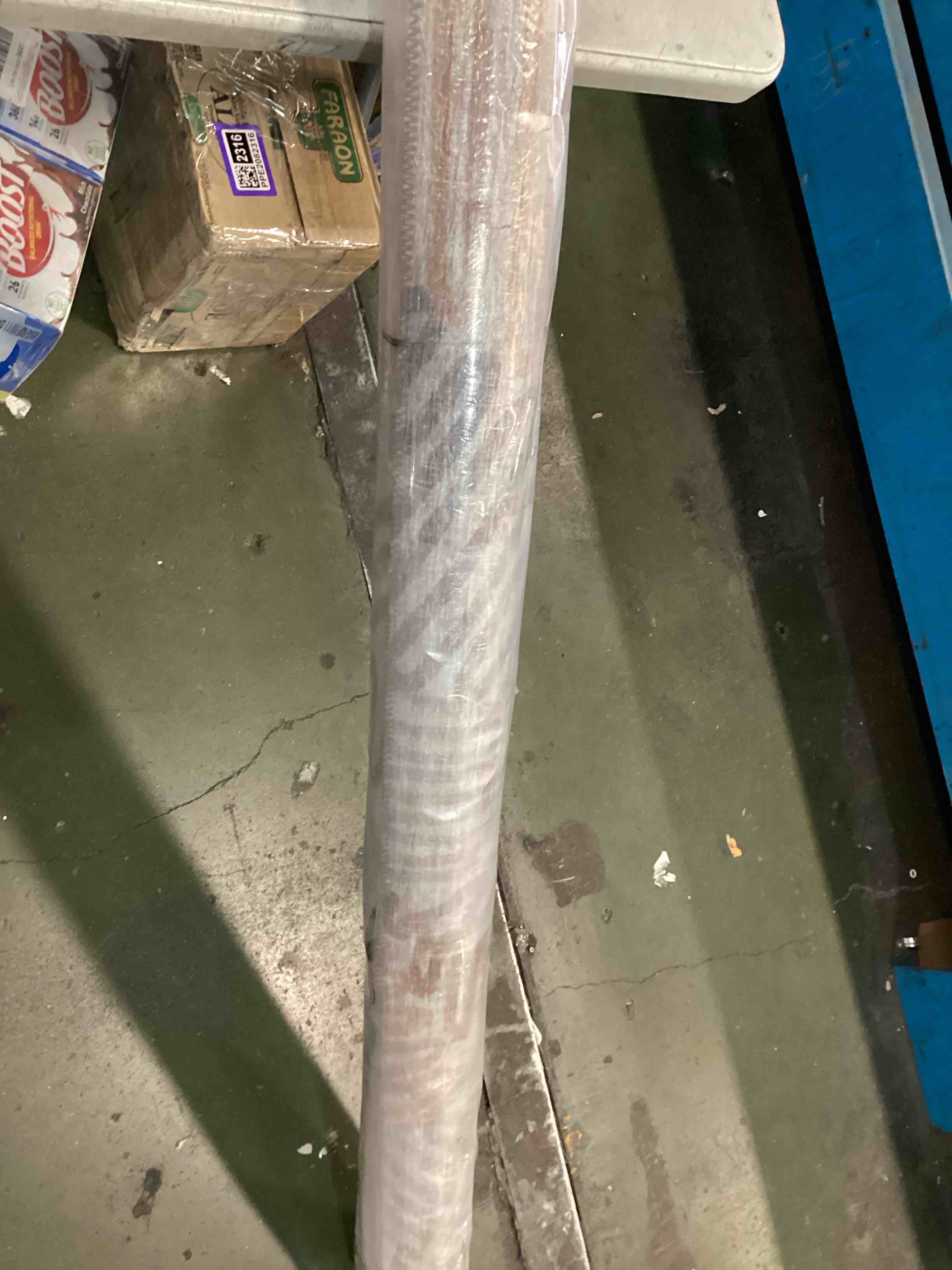 https://s3.amazonaws.com/lotting-images-prod/bidfta/PPE2082341_1746103466207.jpeg