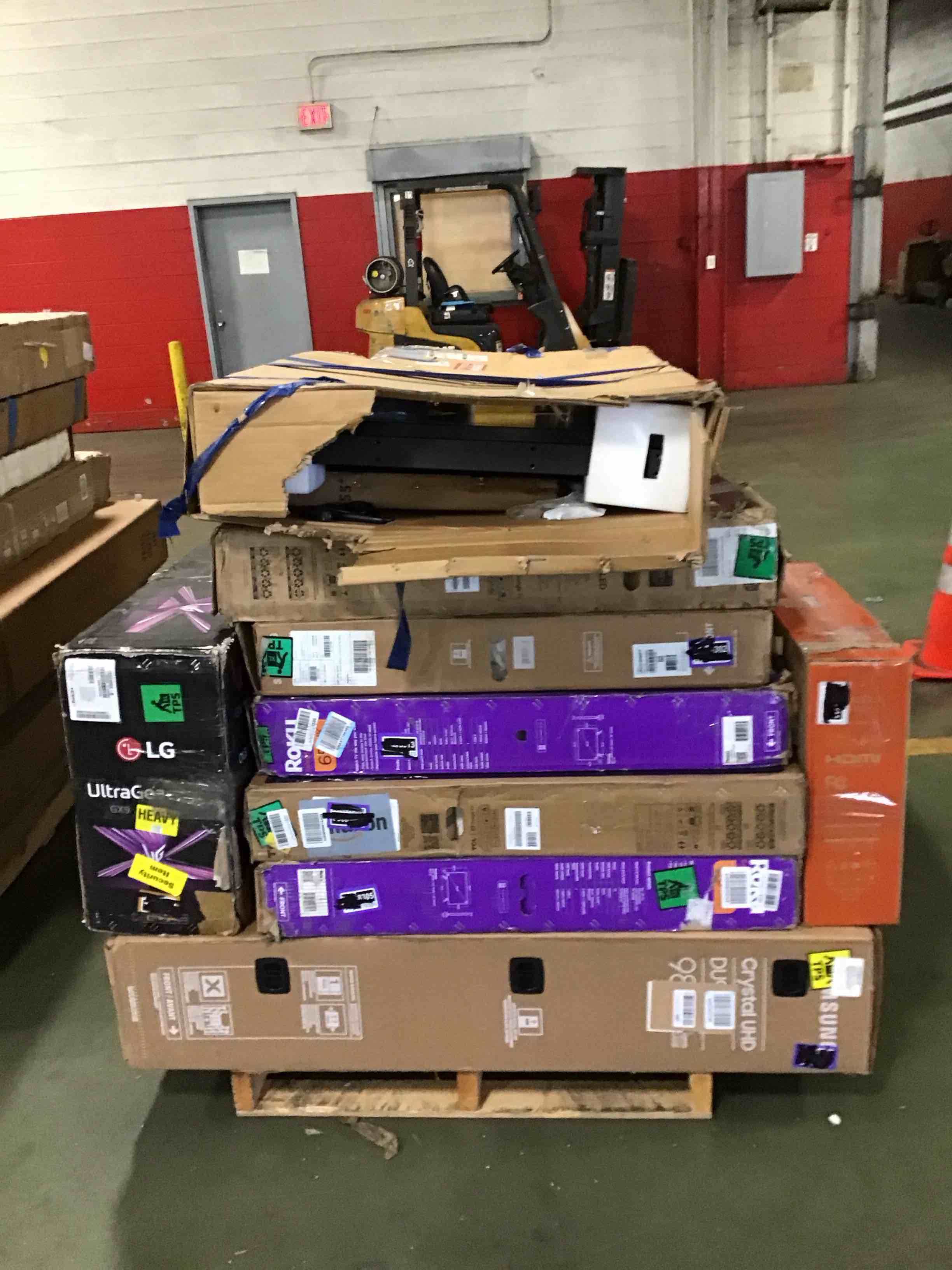 https://s3.amazonaws.com/lotting-images-prod/bidfta/PPE2082727_1756929640515.jpeg