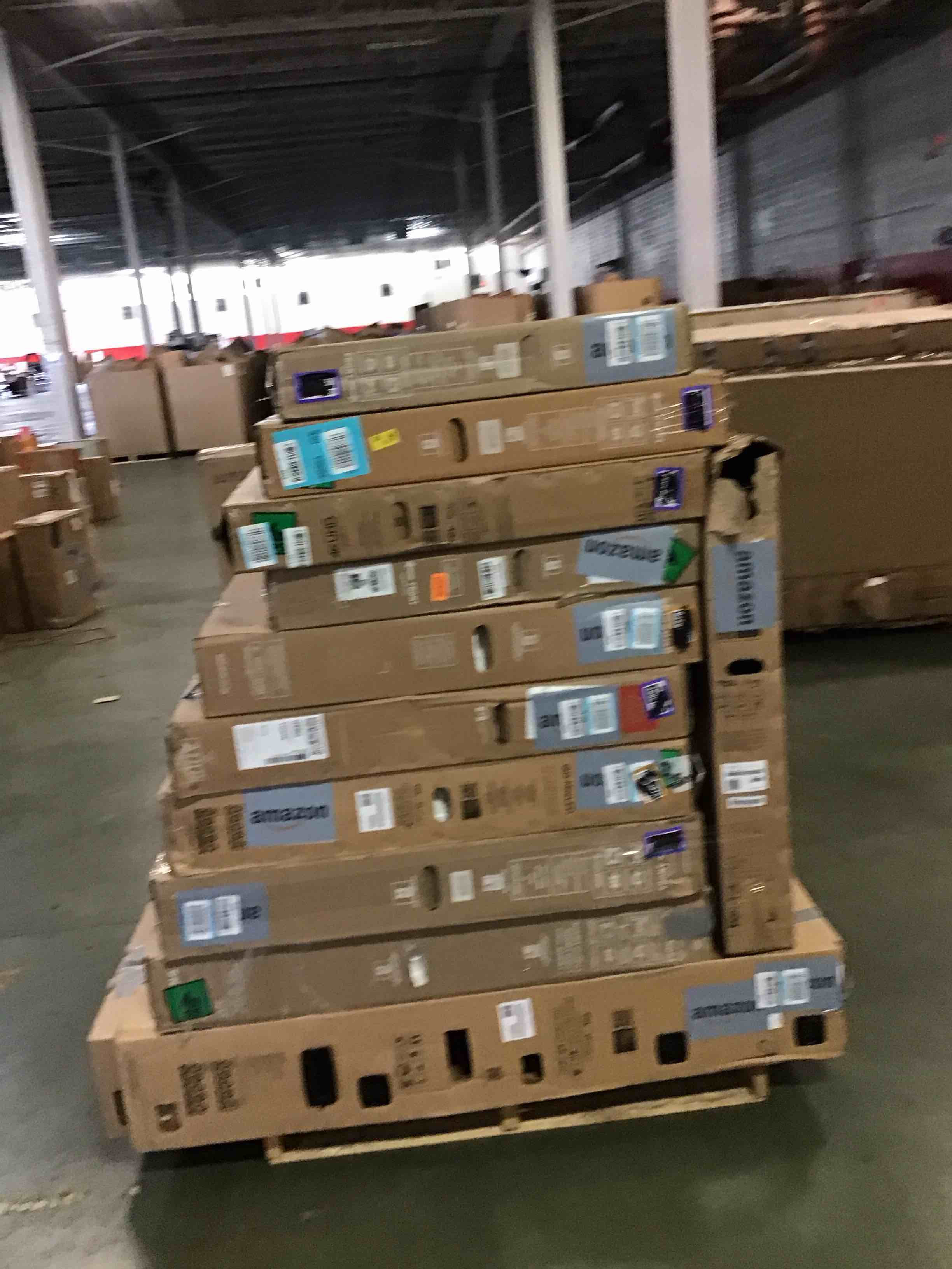 https://s3.amazonaws.com/lotting-images-prod/bidfta/PPE2082740_1758303673537.jpeg