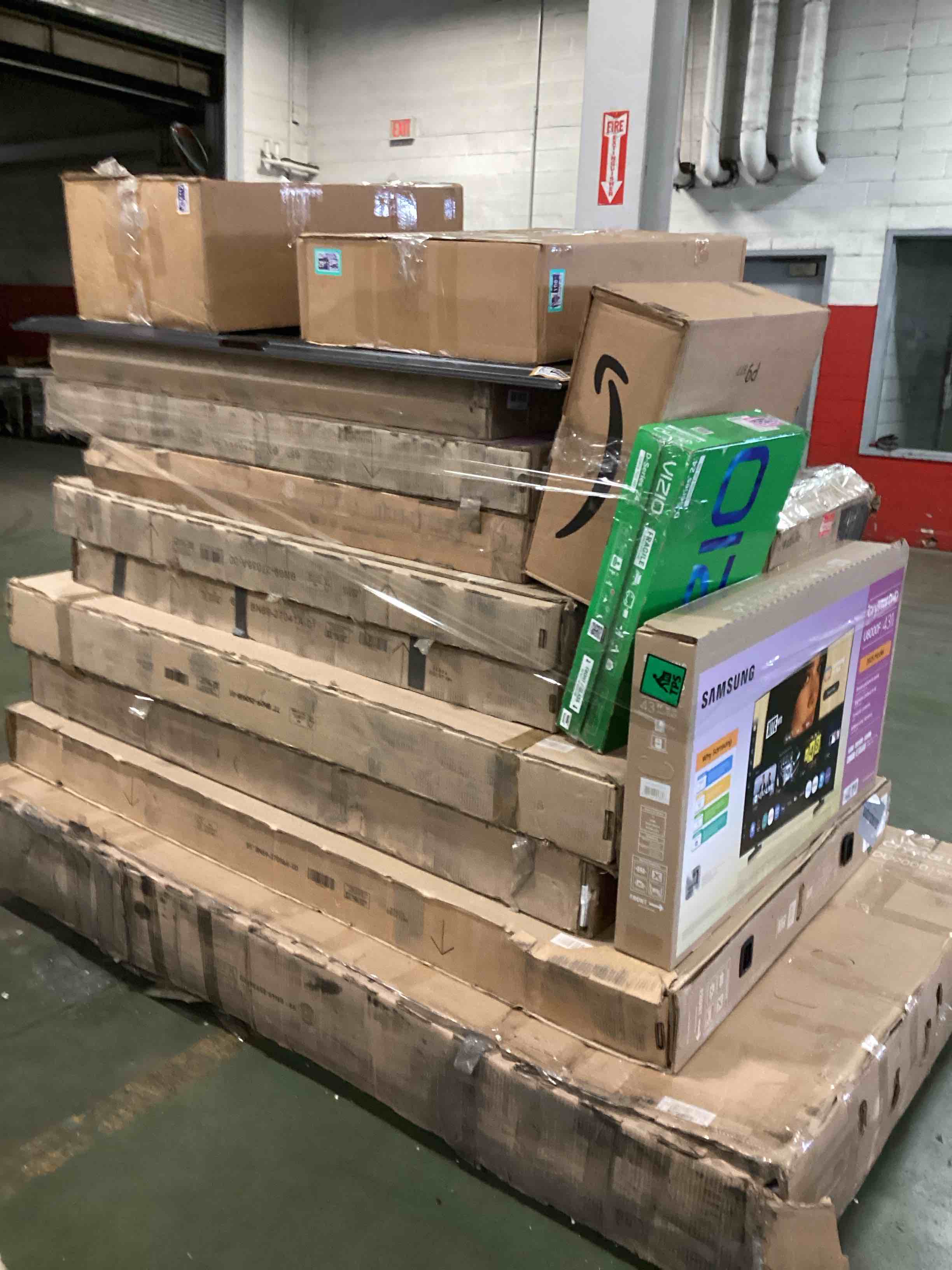 pallet of defective electronic for parts