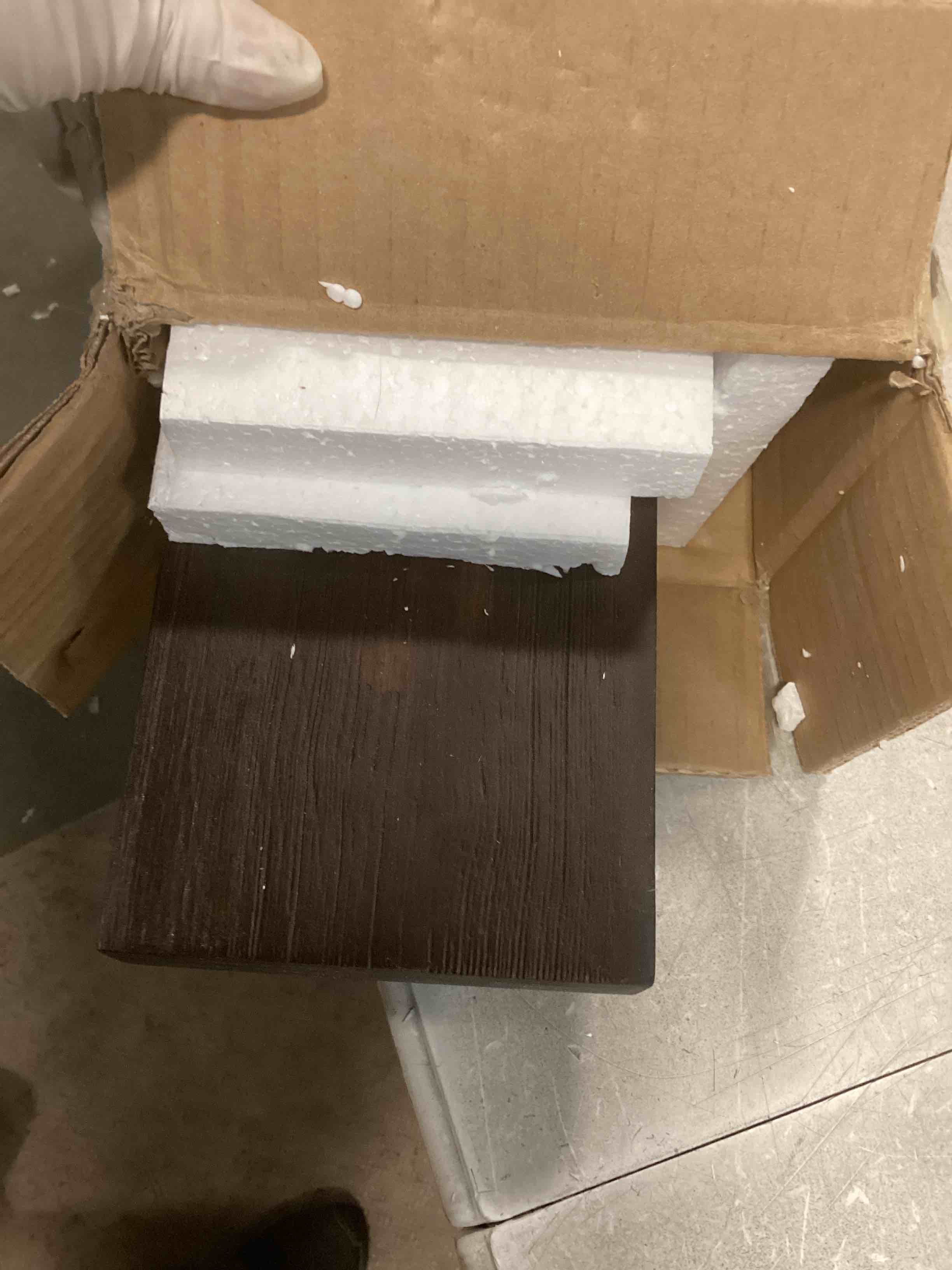https://s3.amazonaws.com/lotting-images-prod/bidfta/PPE2083131_1739378906106.jpeg