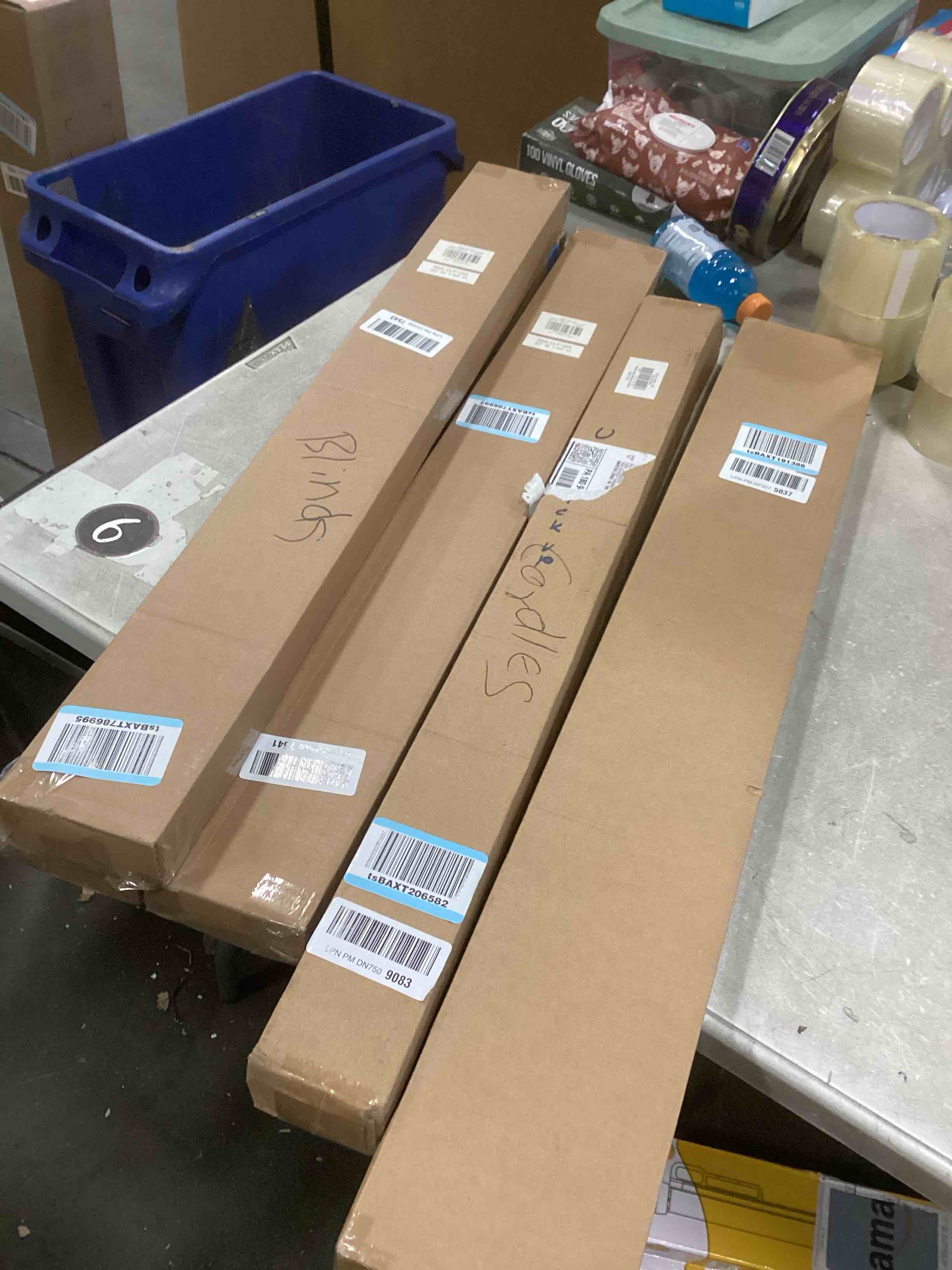 https://s3.amazonaws.com/lotting-images-prod/bidfta/PPE2083169_1739385391989.jpeg