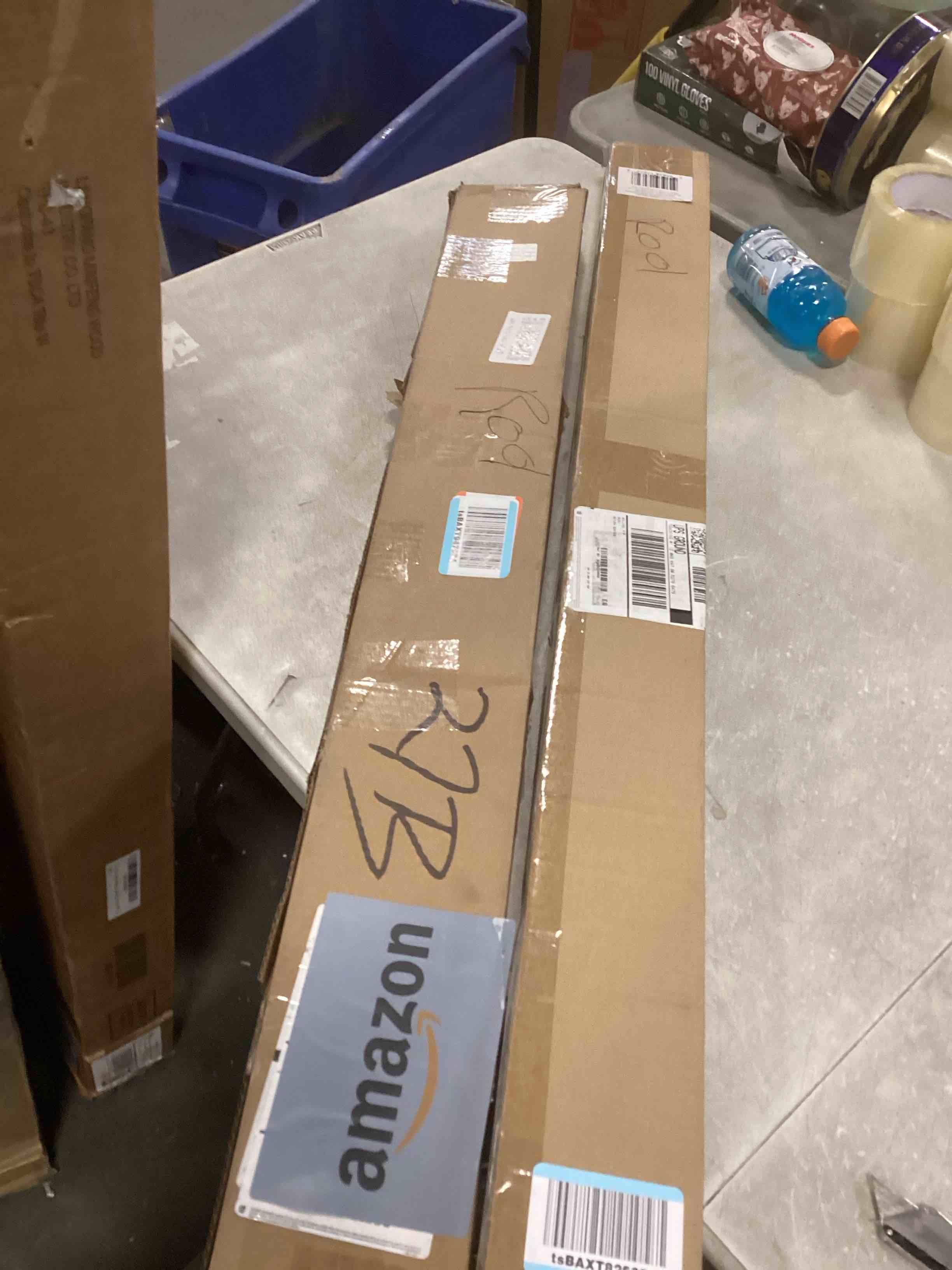 https://s3.amazonaws.com/lotting-images-prod/bidfta/PPE2083213_1739389954416.jpeg