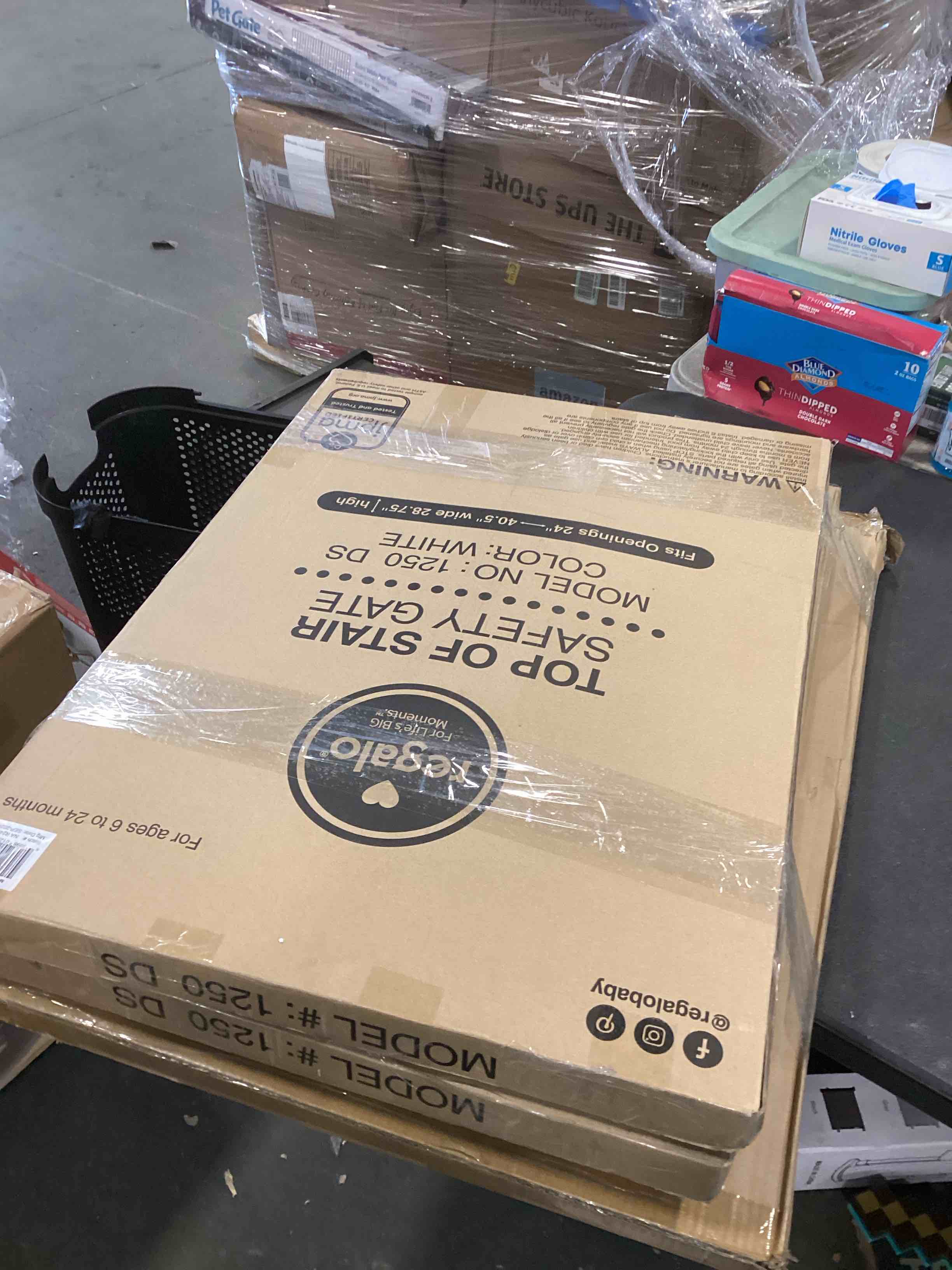 https://s3.amazonaws.com/lotting-images-prod/bidfta/PPE2083564_1739549944297.jpeg
