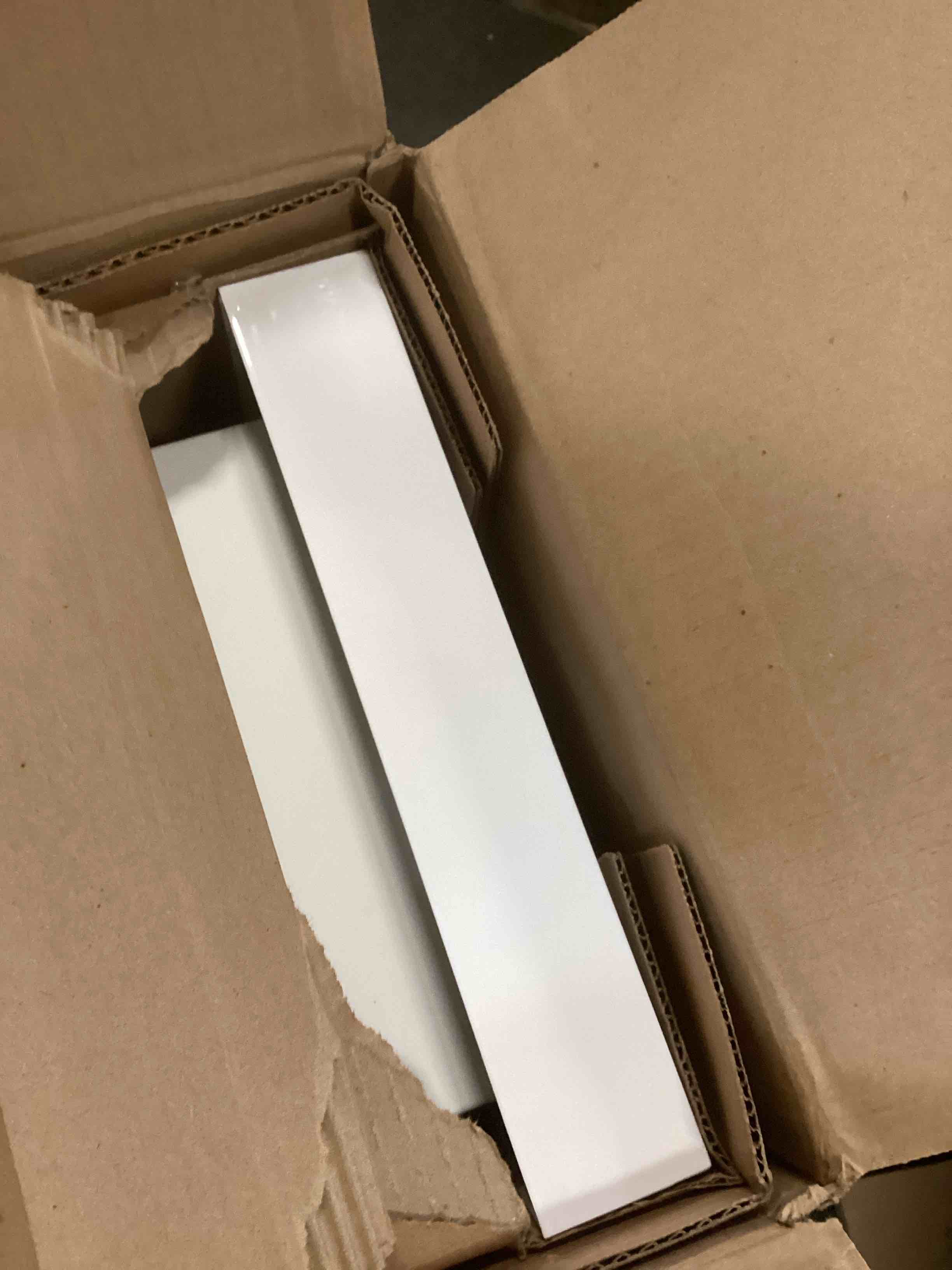 https://s3.amazonaws.com/lotting-images-prod/bidfta/PPE2083604_1739553936083.jpeg
