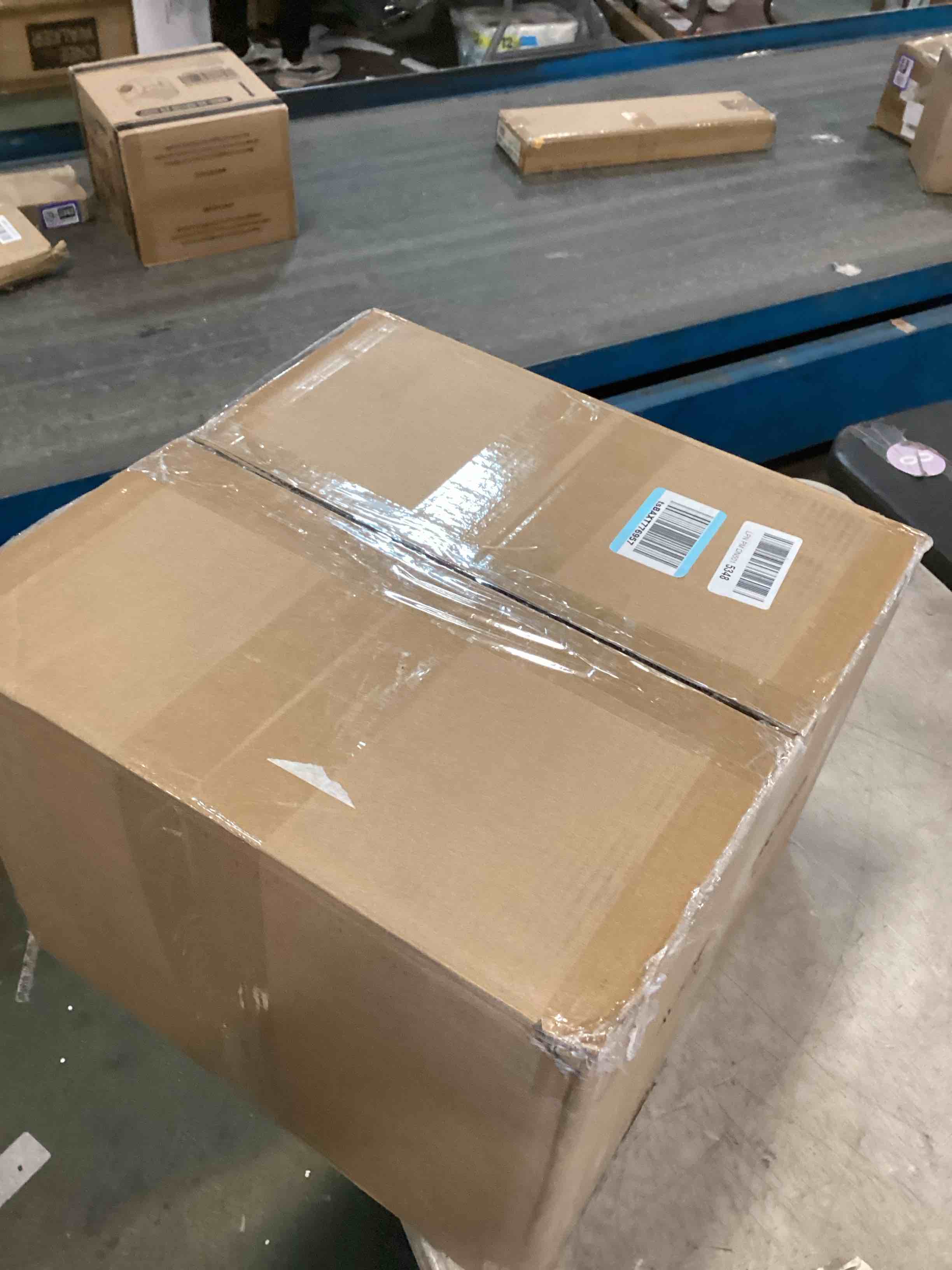 https://s3.amazonaws.com/lotting-images-prod/bidfta/PPE2083976_1739819303866.jpeg