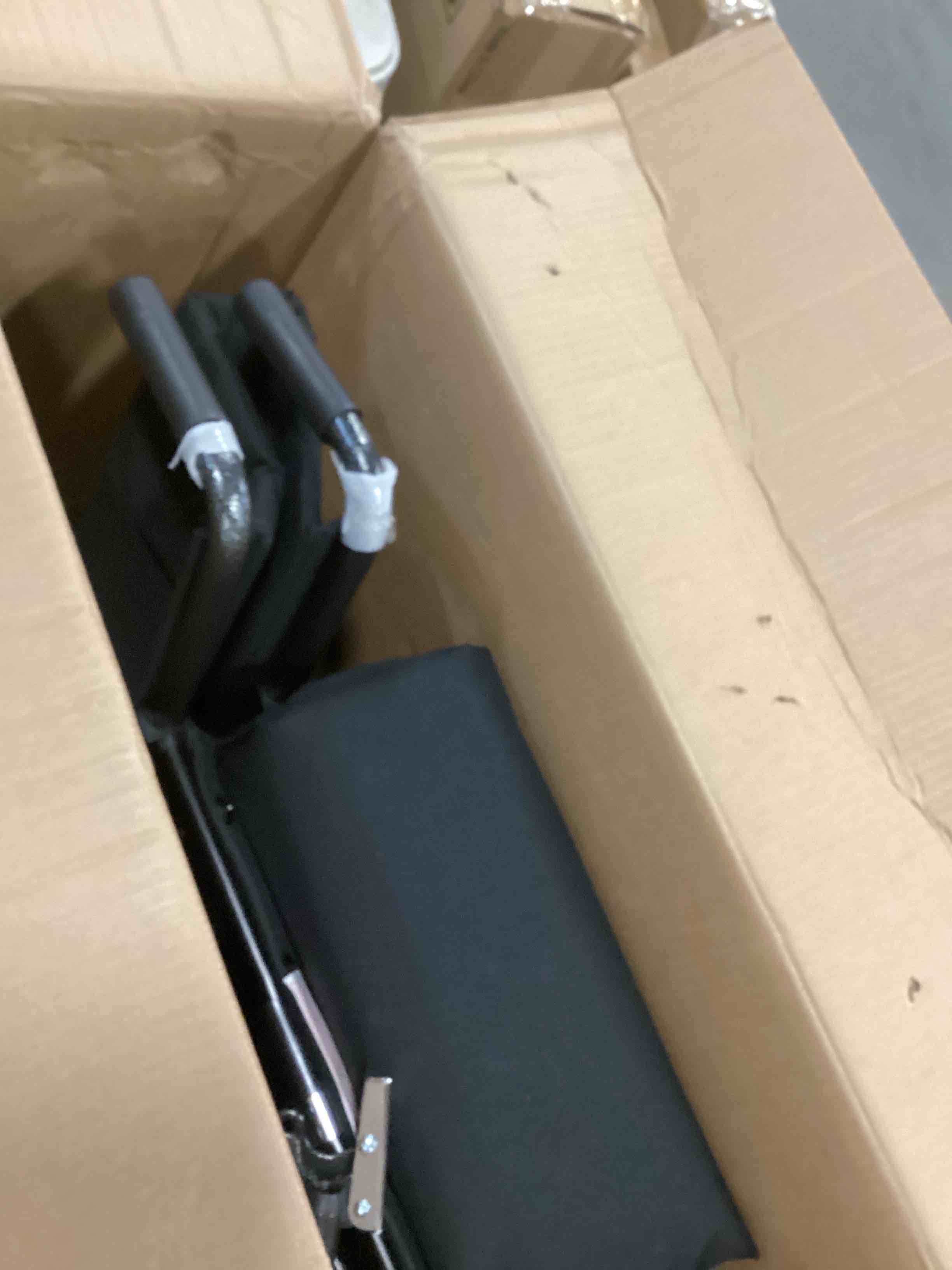 https://s3.amazonaws.com/lotting-images-prod/bidfta/PPE2084033_1739826154949.jpeg