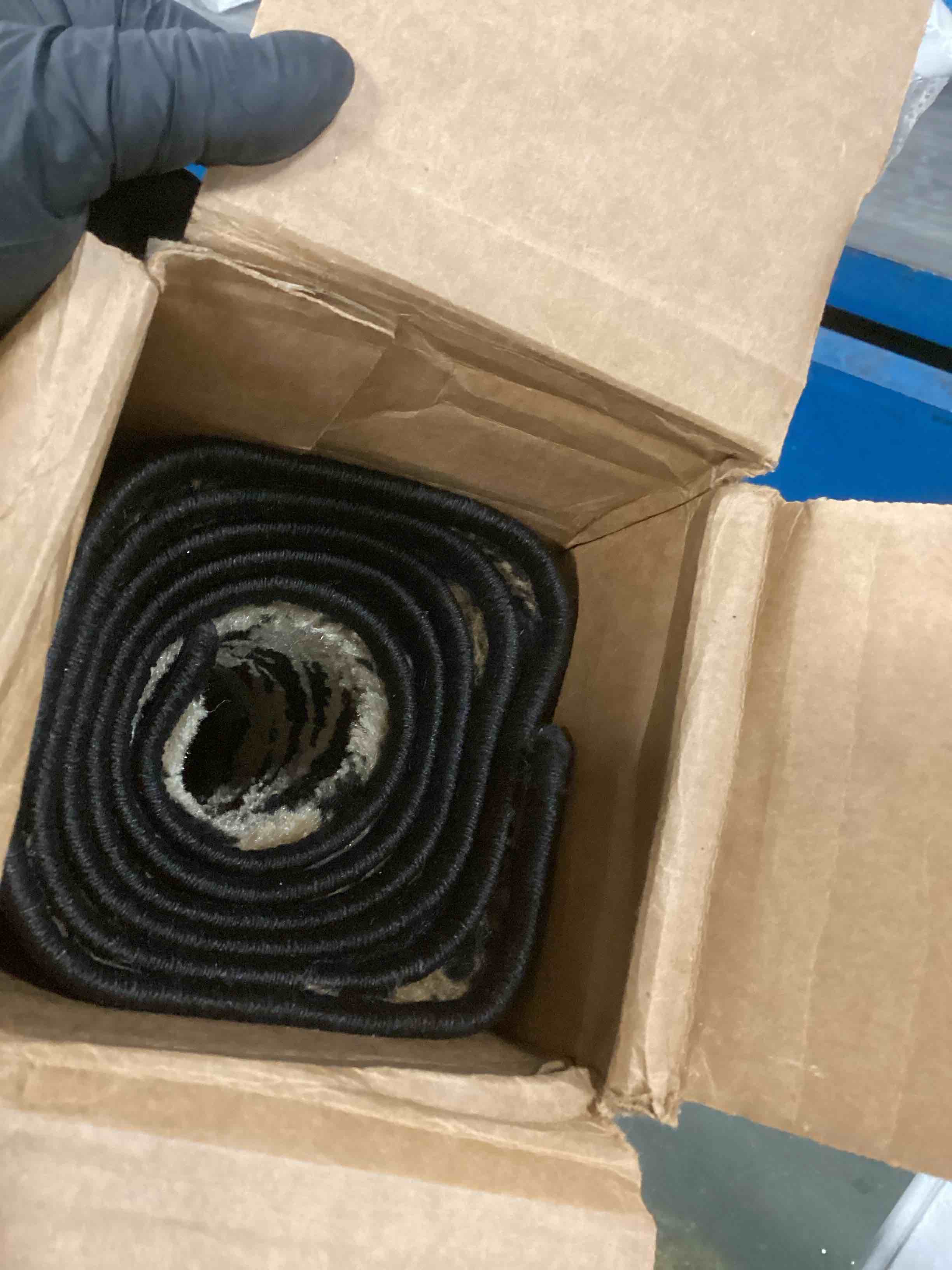 https://s3.amazonaws.com/lotting-images-prod/bidfta/PPE2084293_1739972894261.jpeg
