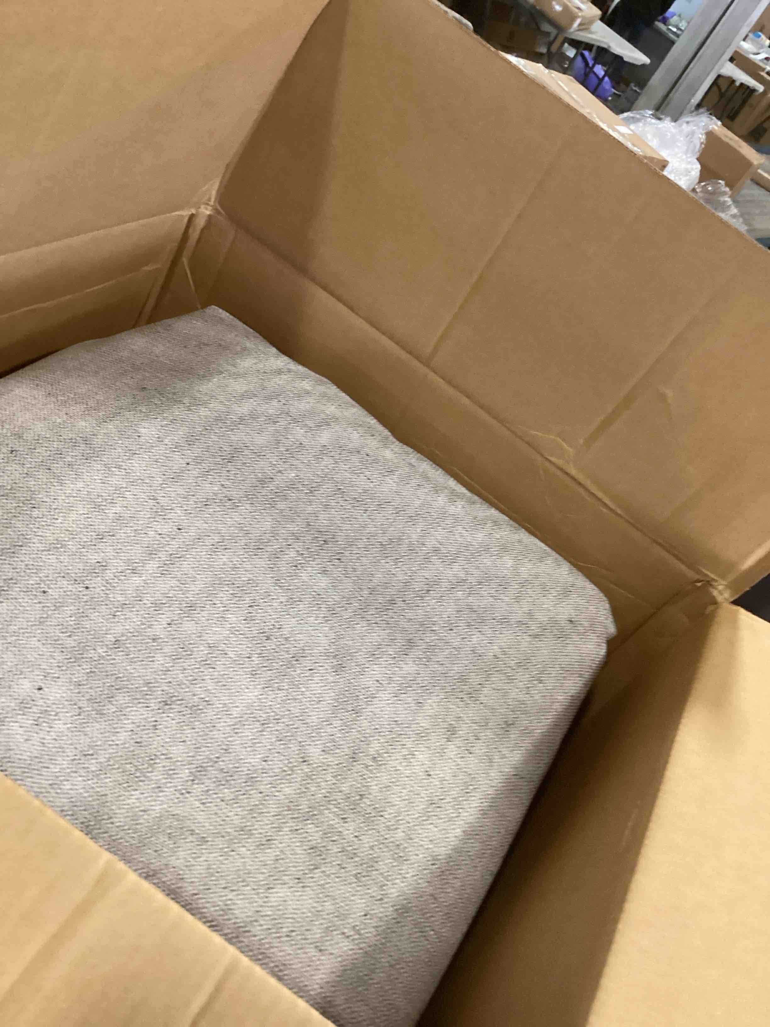 https://s3.amazonaws.com/lotting-images-prod/bidfta/PPE2084392_1739983803732.jpeg