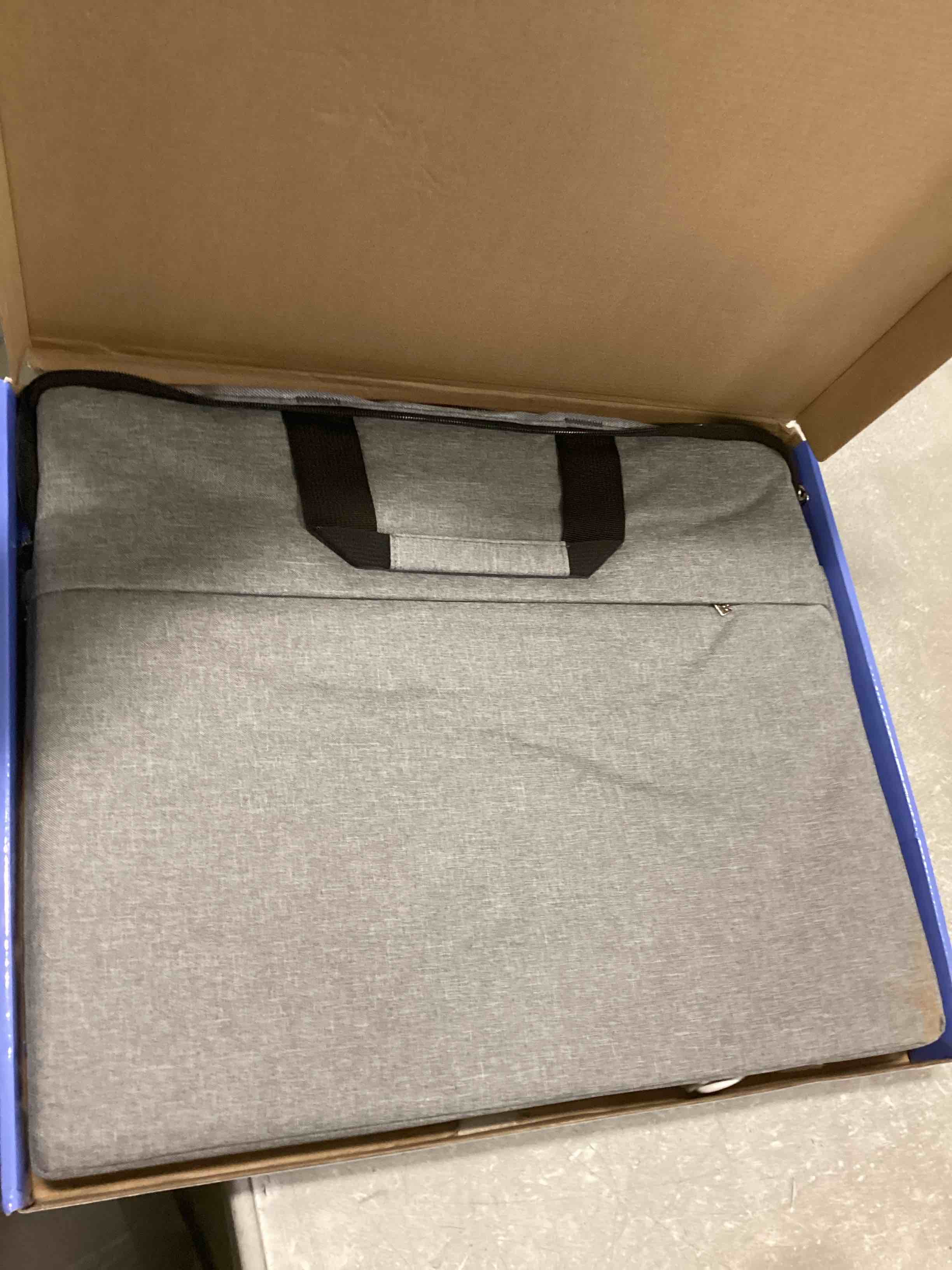 https://s3.amazonaws.com/lotting-images-prod/bidfta/PPE2084776_1740145552572.jpeg
