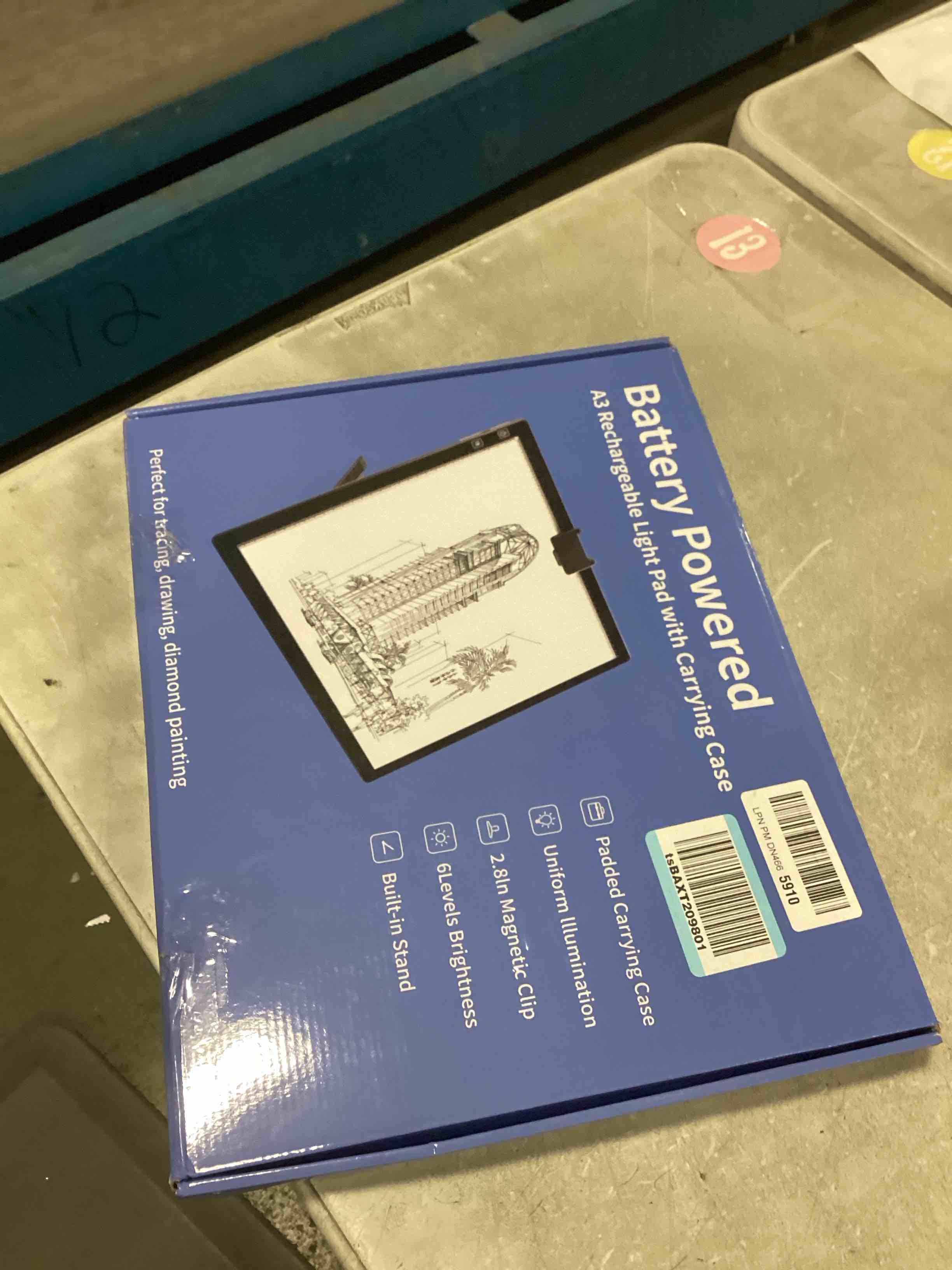 https://s3.amazonaws.com/lotting-images-prod/bidfta/PPE2084776_1740145614909.jpeg
