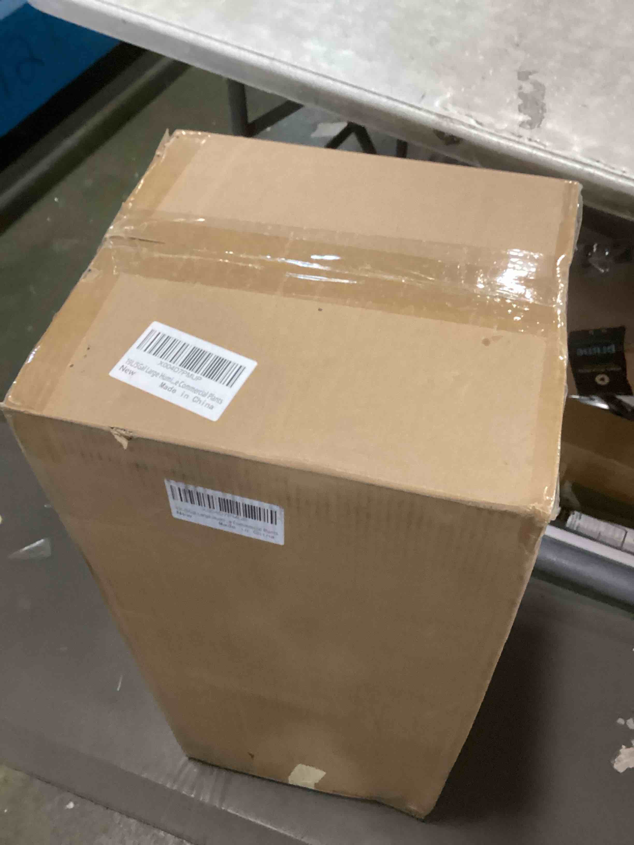 https://s3.amazonaws.com/lotting-images-prod/bidfta/PPE2084884_1740158265220.jpeg