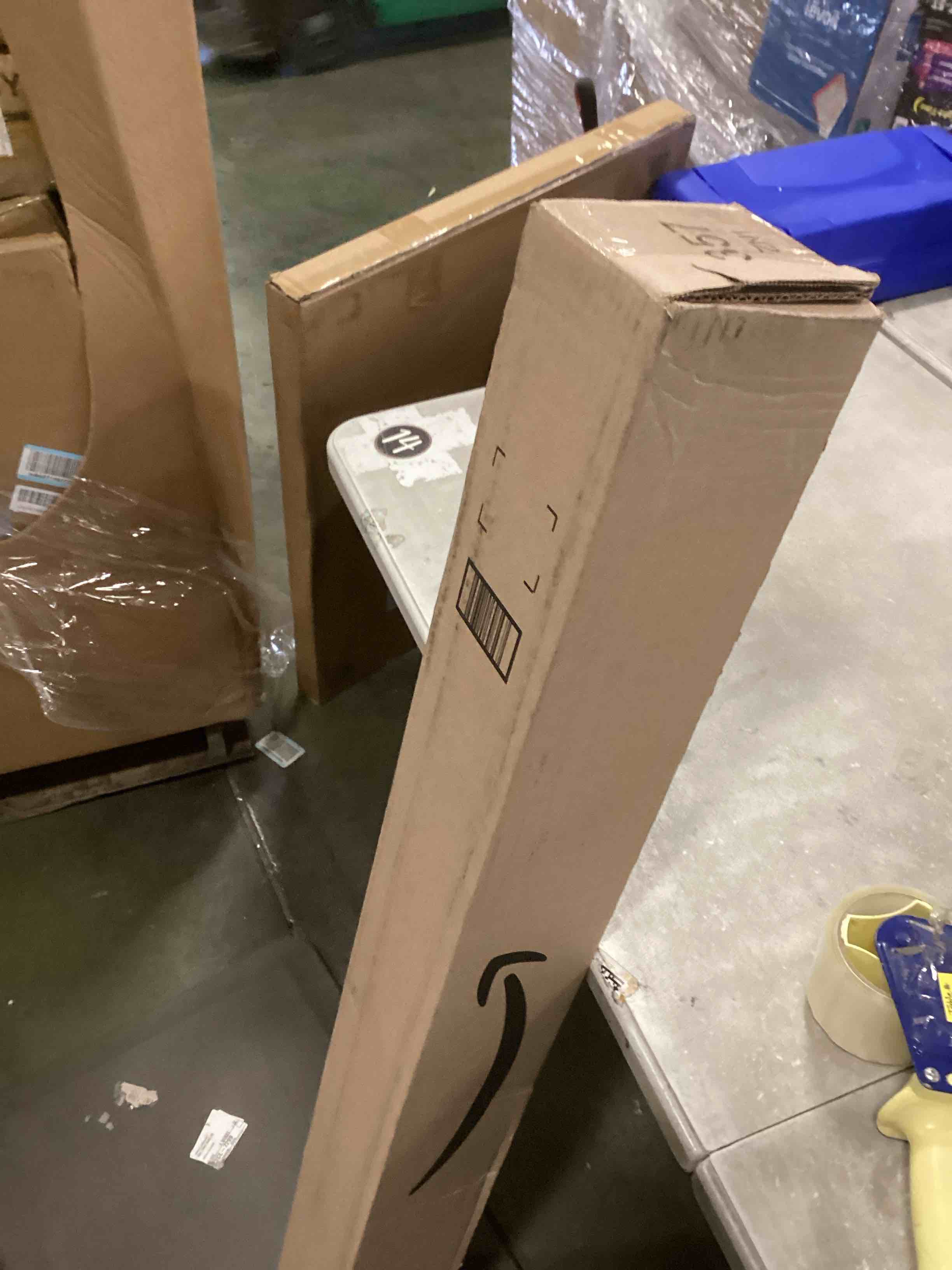 https://s3.amazonaws.com/lotting-images-prod/bidfta/PPE2085053_1740405882896.jpeg