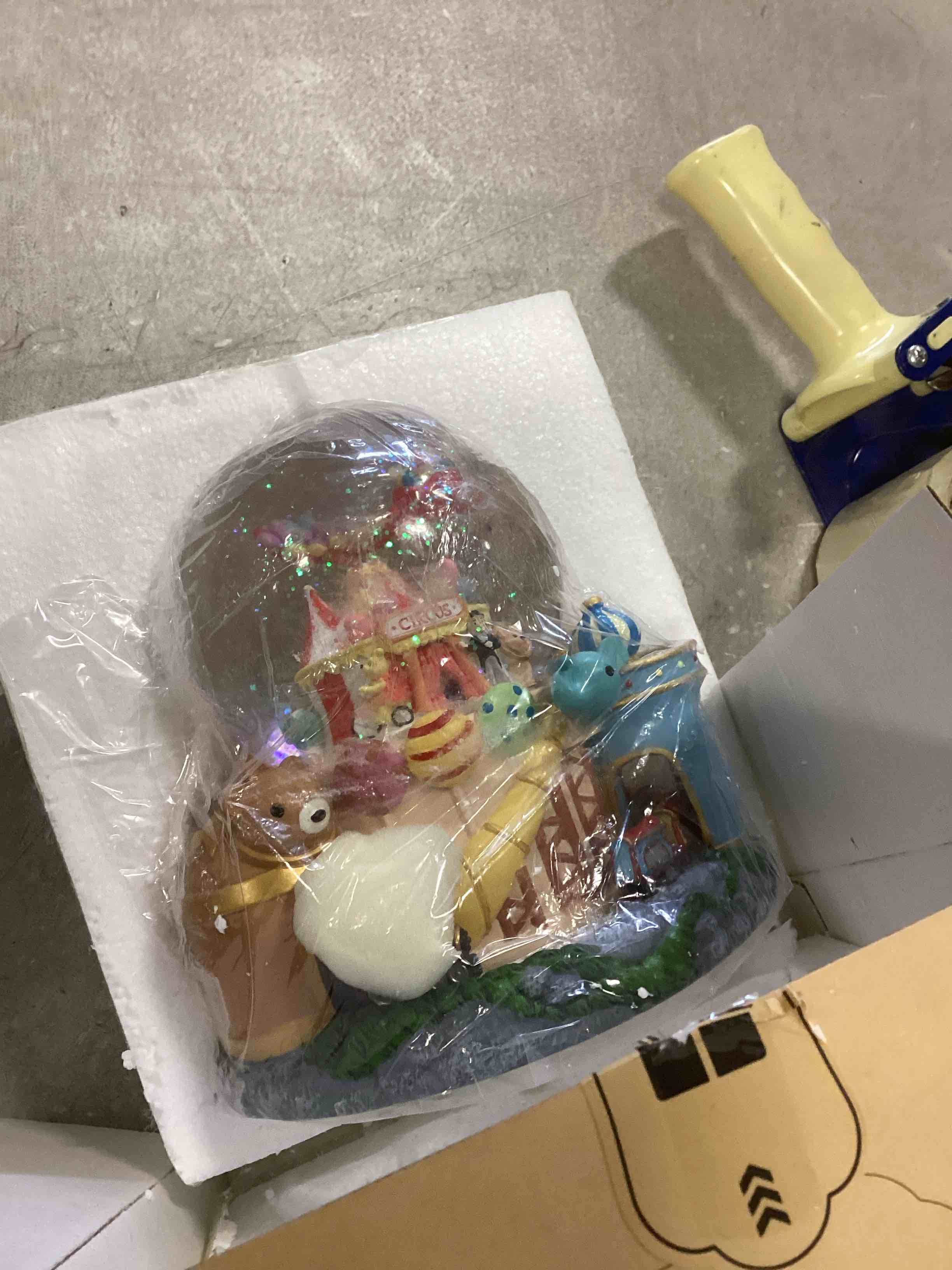 https://s3.amazonaws.com/lotting-images-prod/bidfta/PPE2085147_1740416778508.jpeg