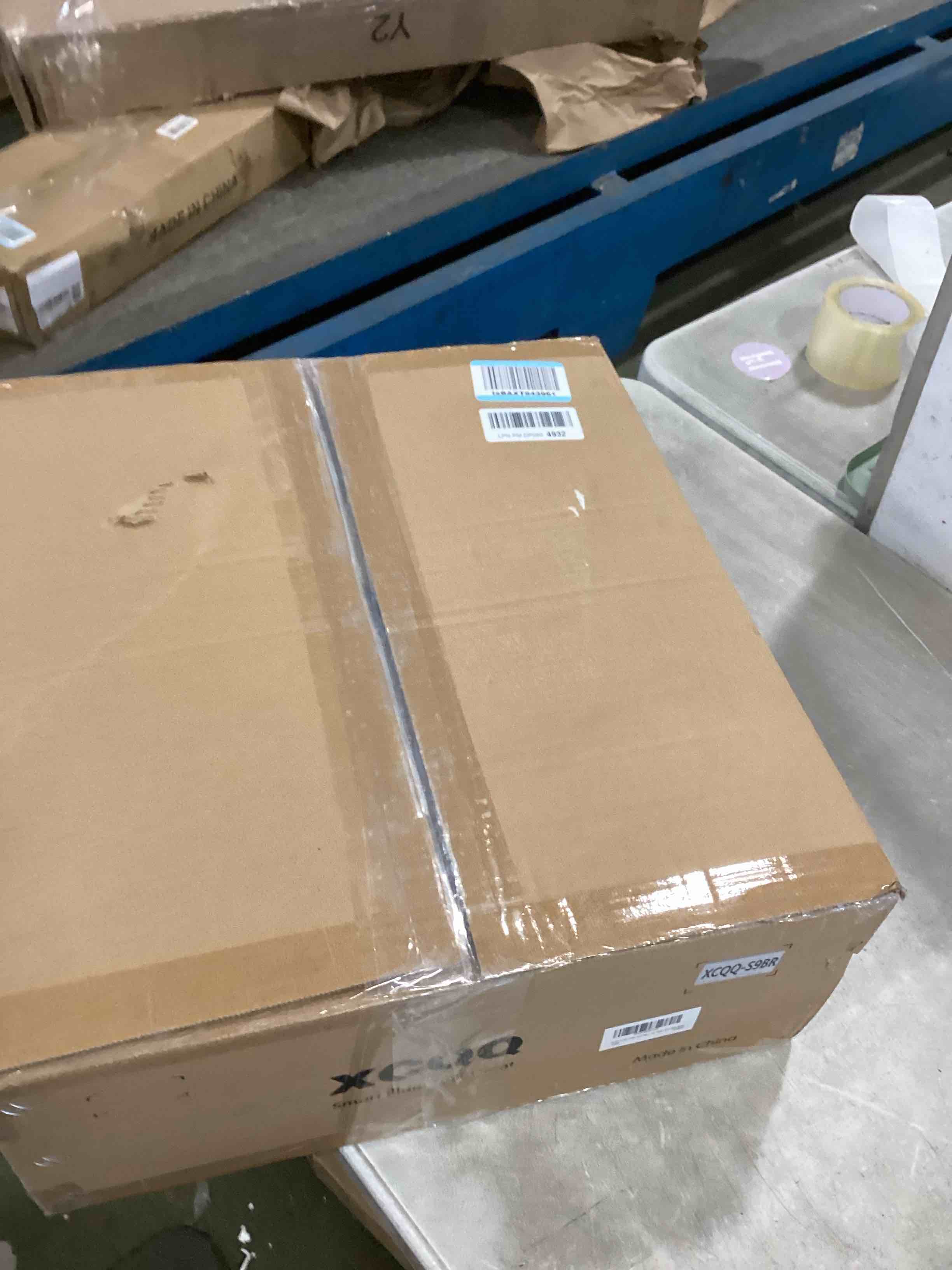https://s3.amazonaws.com/lotting-images-prod/bidfta/PPE2085364_1740500092091.jpeg