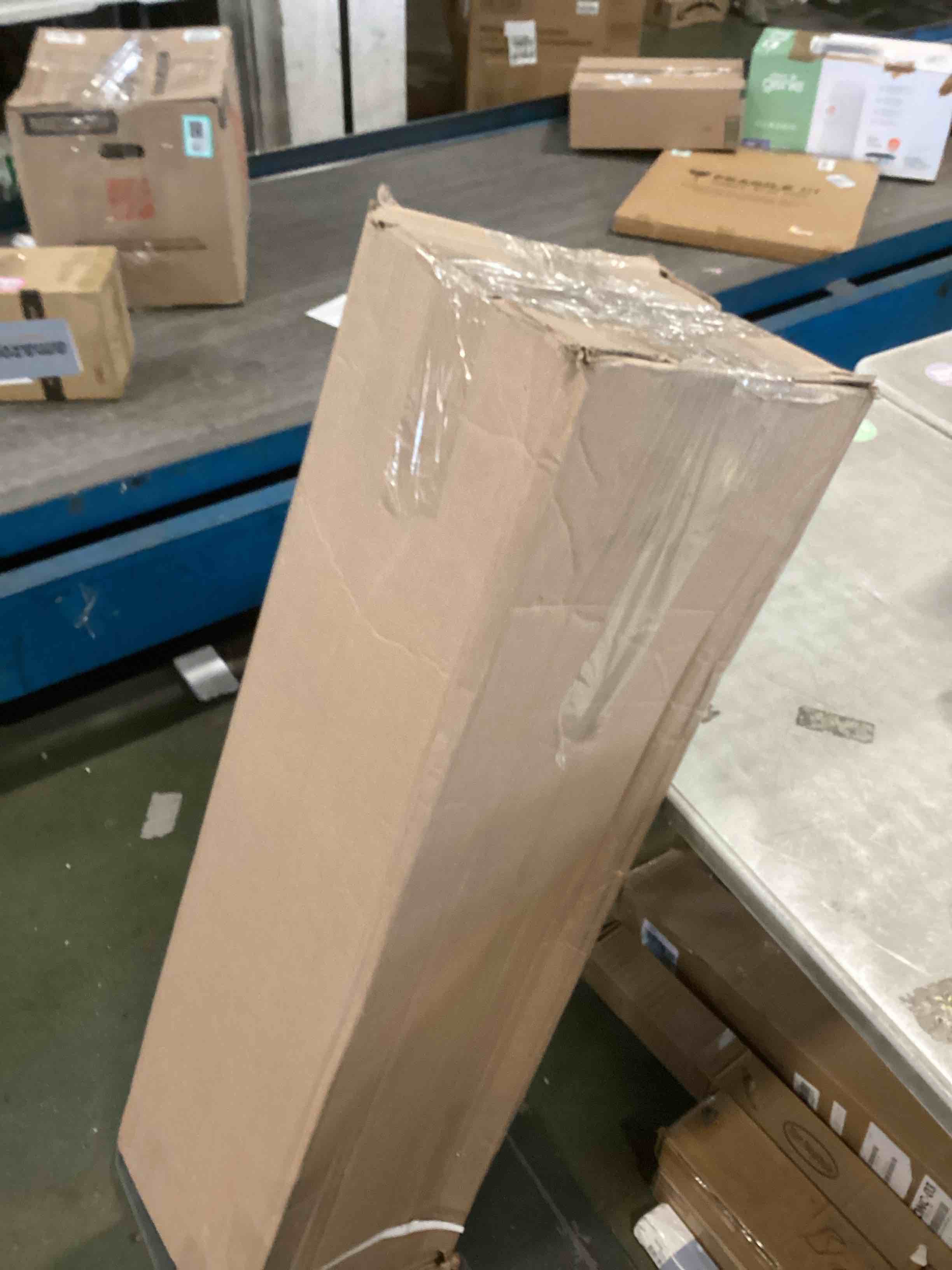 https://s3.amazonaws.com/lotting-images-prod/bidfta/PPE2085382_1740501876458.jpeg